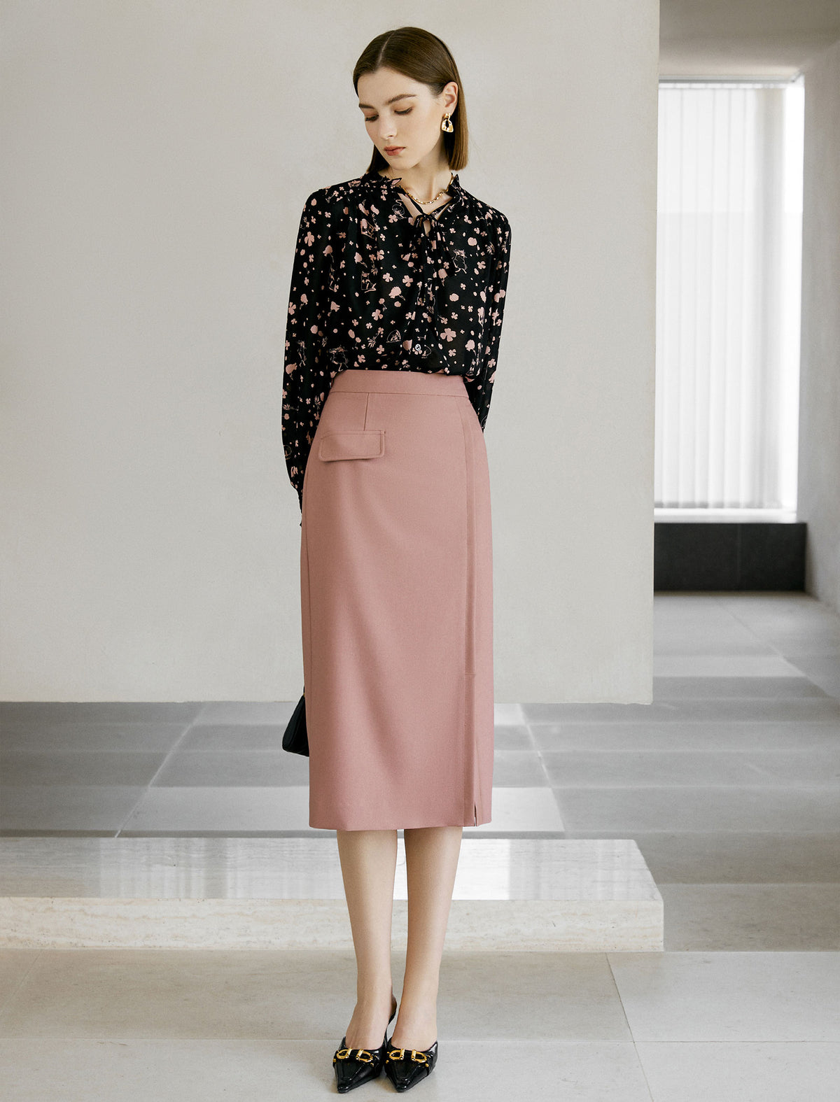 Dusty Pink High-Waisted Pencil Midi Skirt
