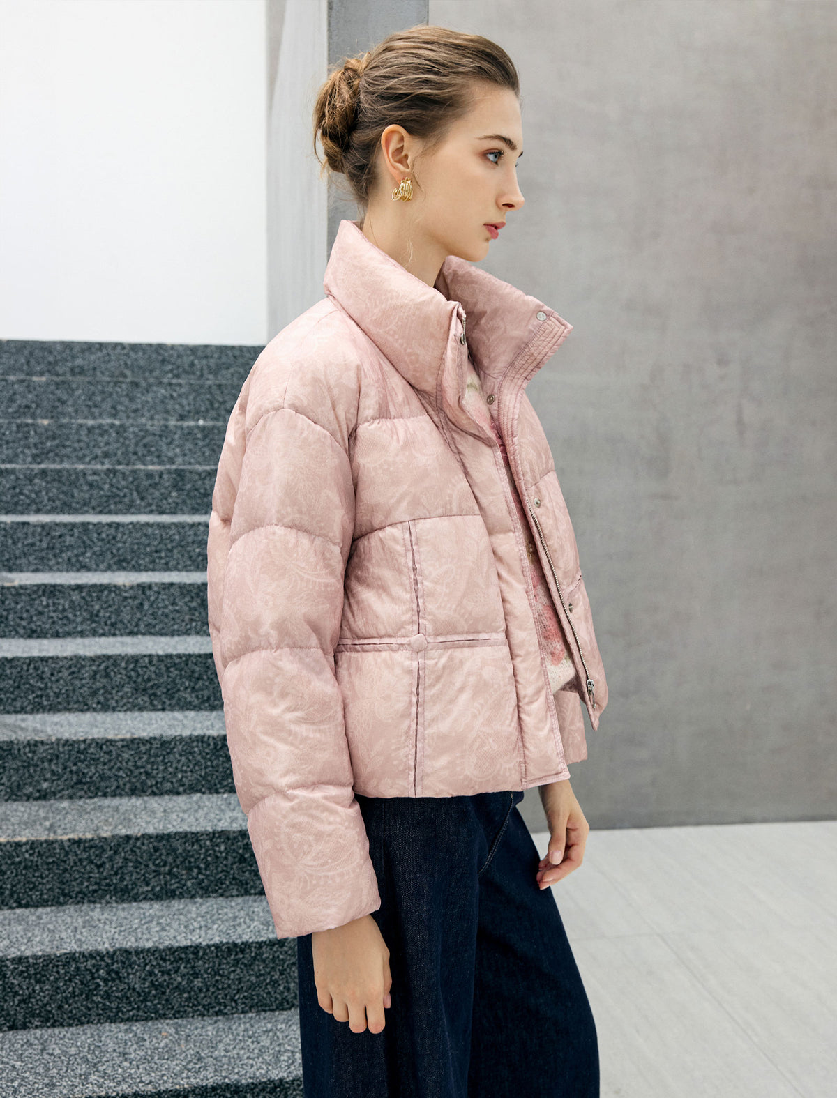 Textured Stand-Collar Zip-Front Pocket Cropped Puffer Jacket