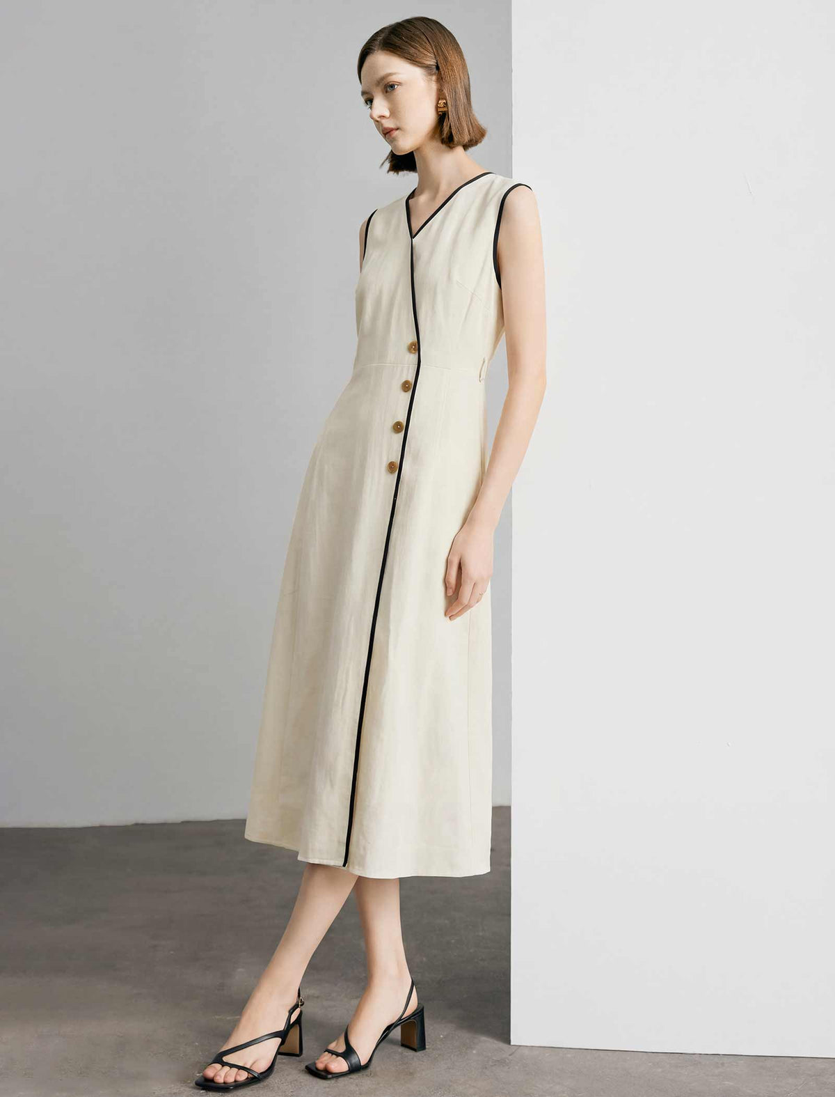 Contrast Trim Button-Front Midi Dress