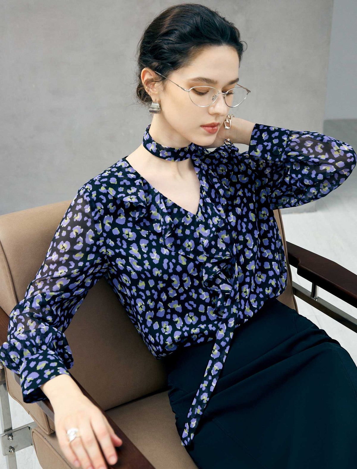 Floral Ruffle V Neck Tie Chiffon Blouse