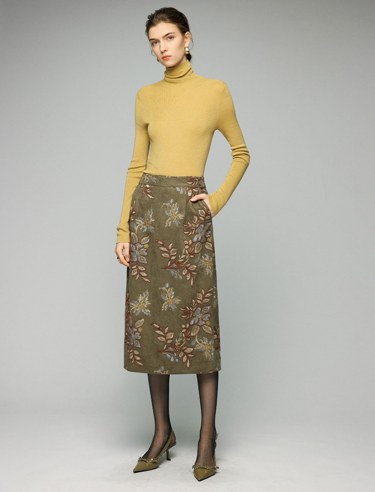 Floral Print Pocket Straight-Fit Midi Skirt