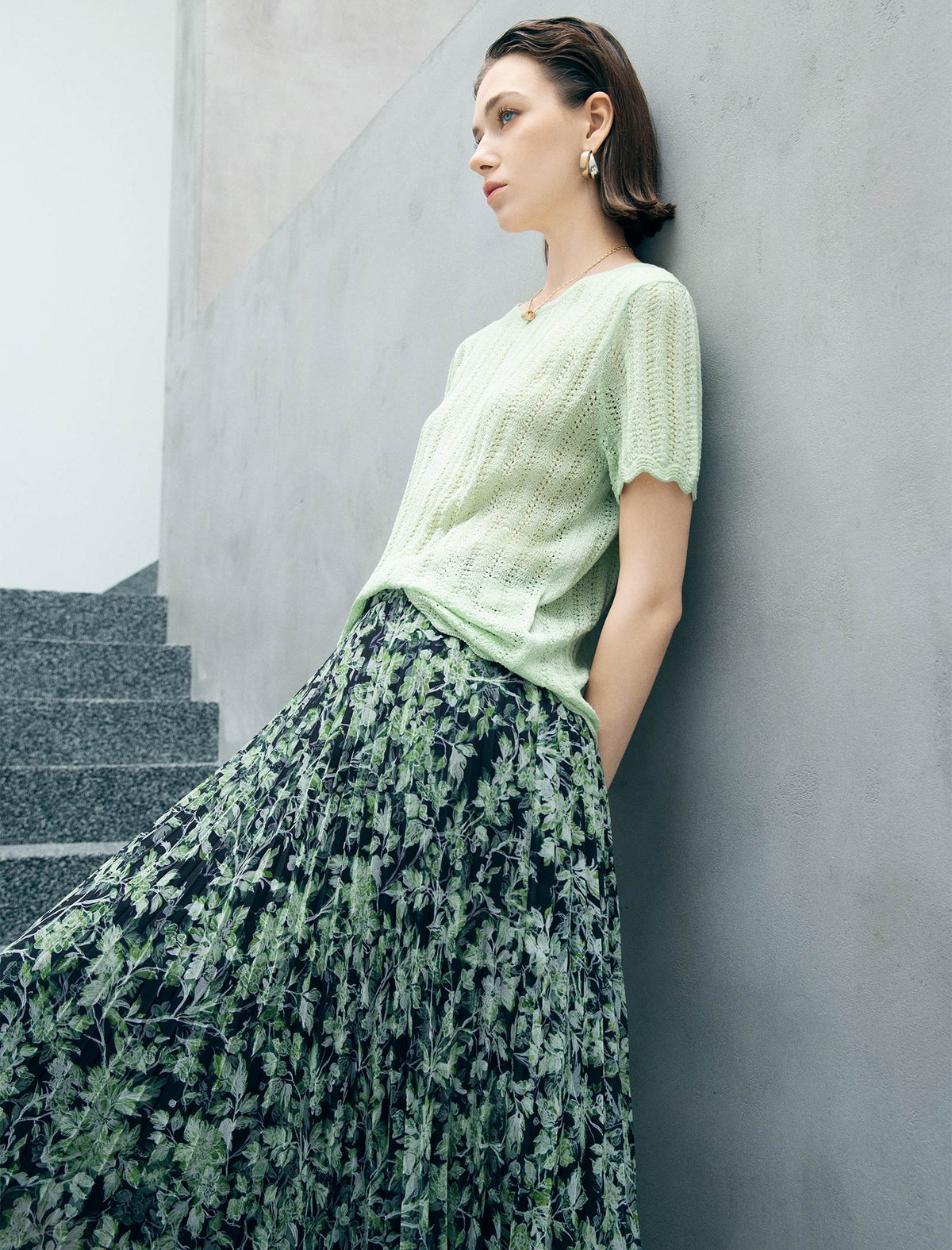 Green Leaf Print Pleated Midi Skirt