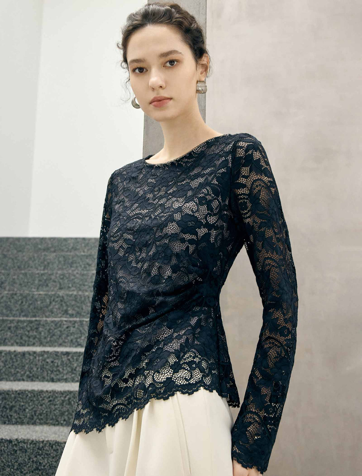 Floral Lace Scalloped Hem Long Sleeve Blouse