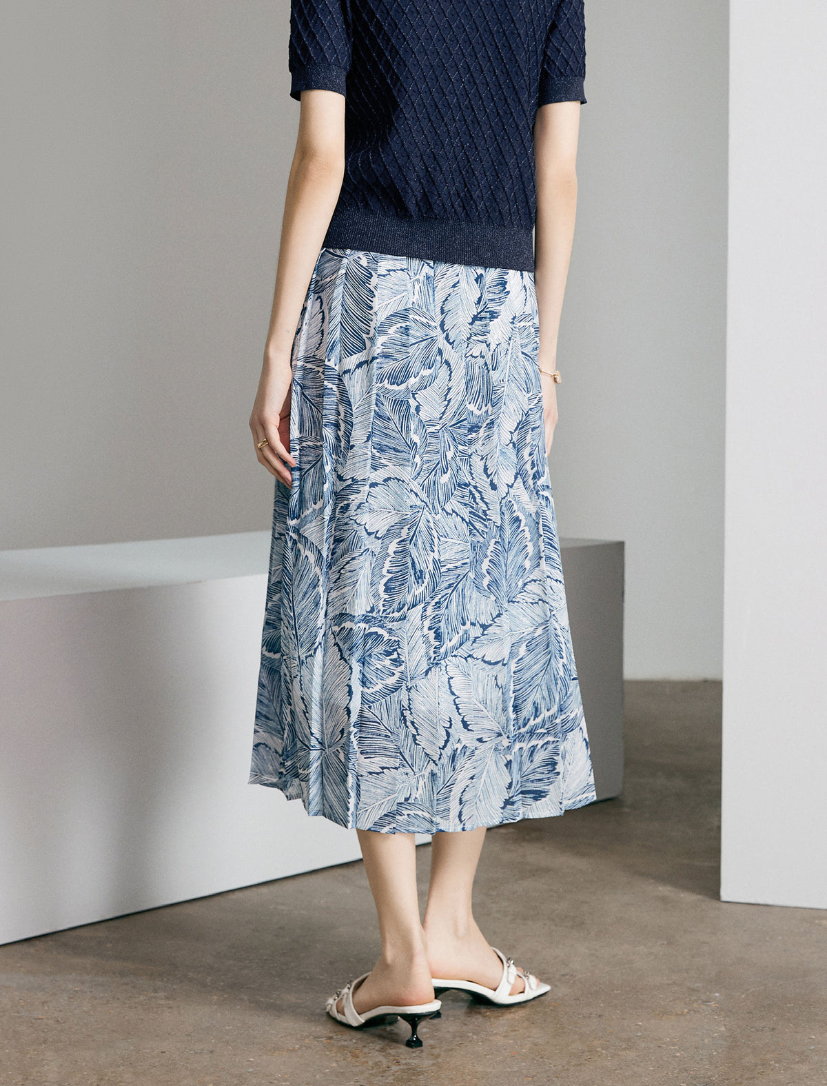 Leaf Print Pleated Midi Skirt