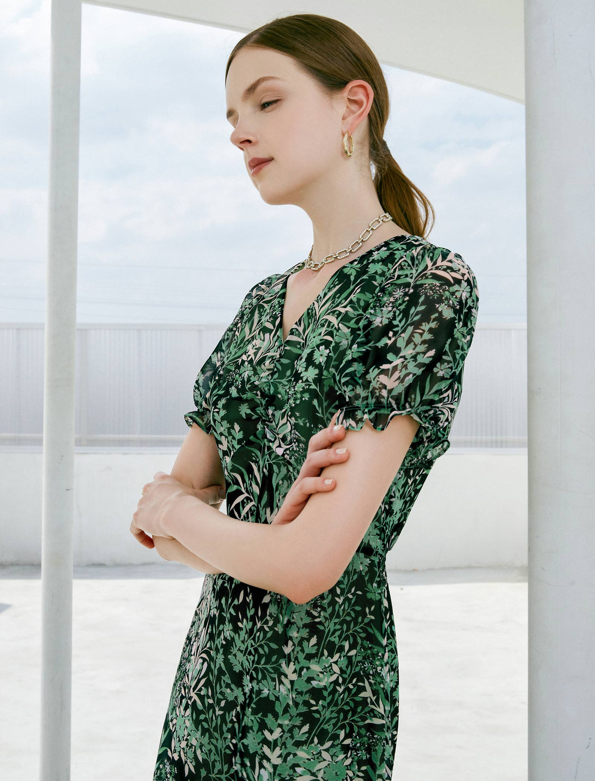 Romantic V-Neck Floral Chiffon Midi Dress
