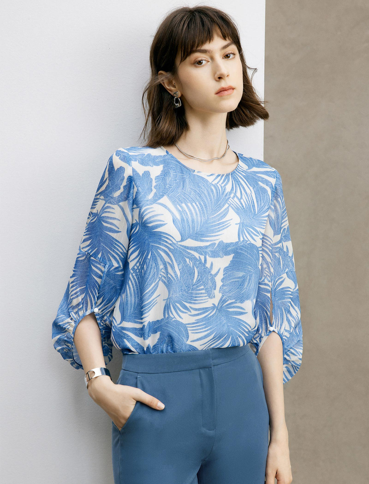 Floral Print Round Neck Puff Sleeve Top