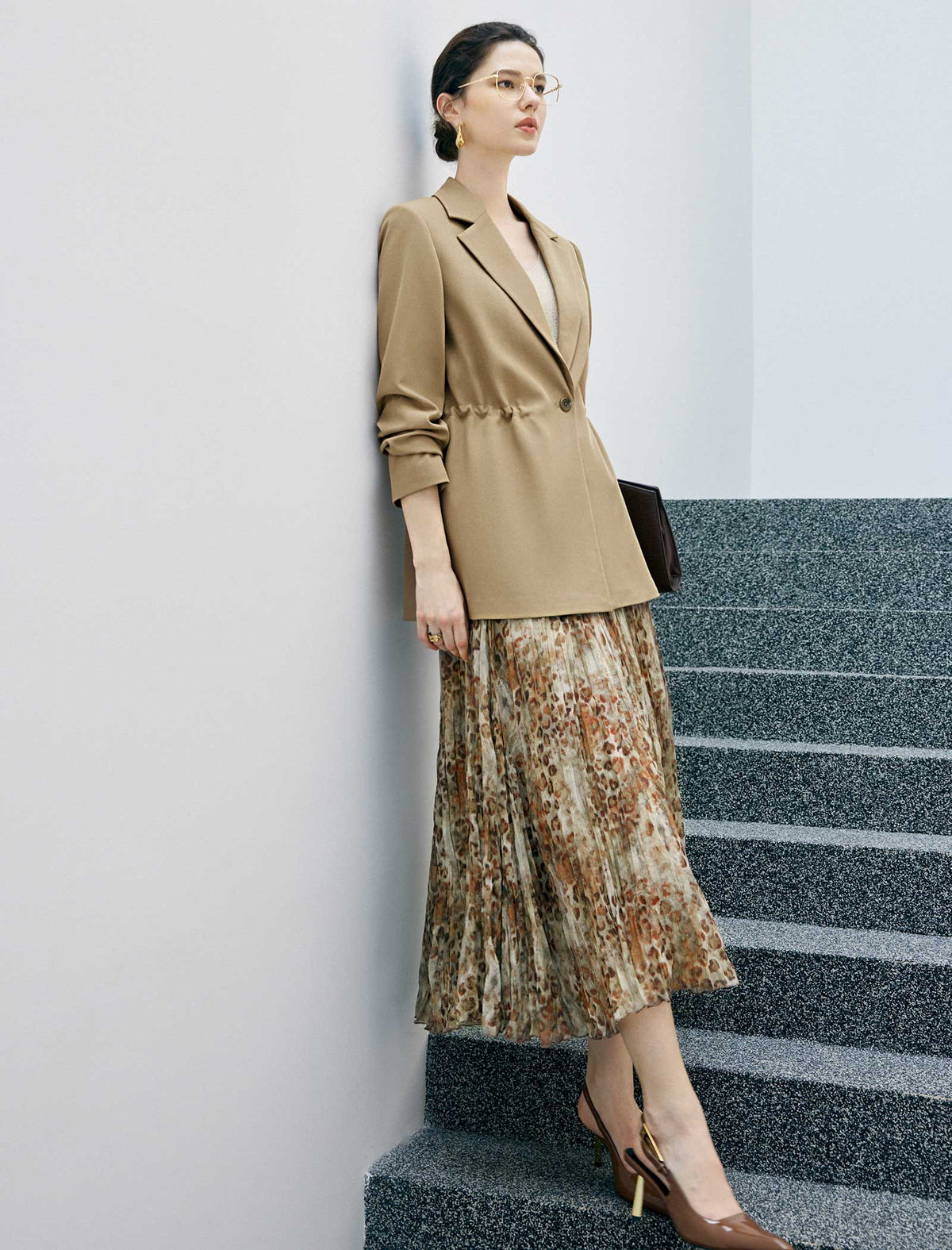 Notched Lapel Drawstring Waist Long Sleeve Jacket