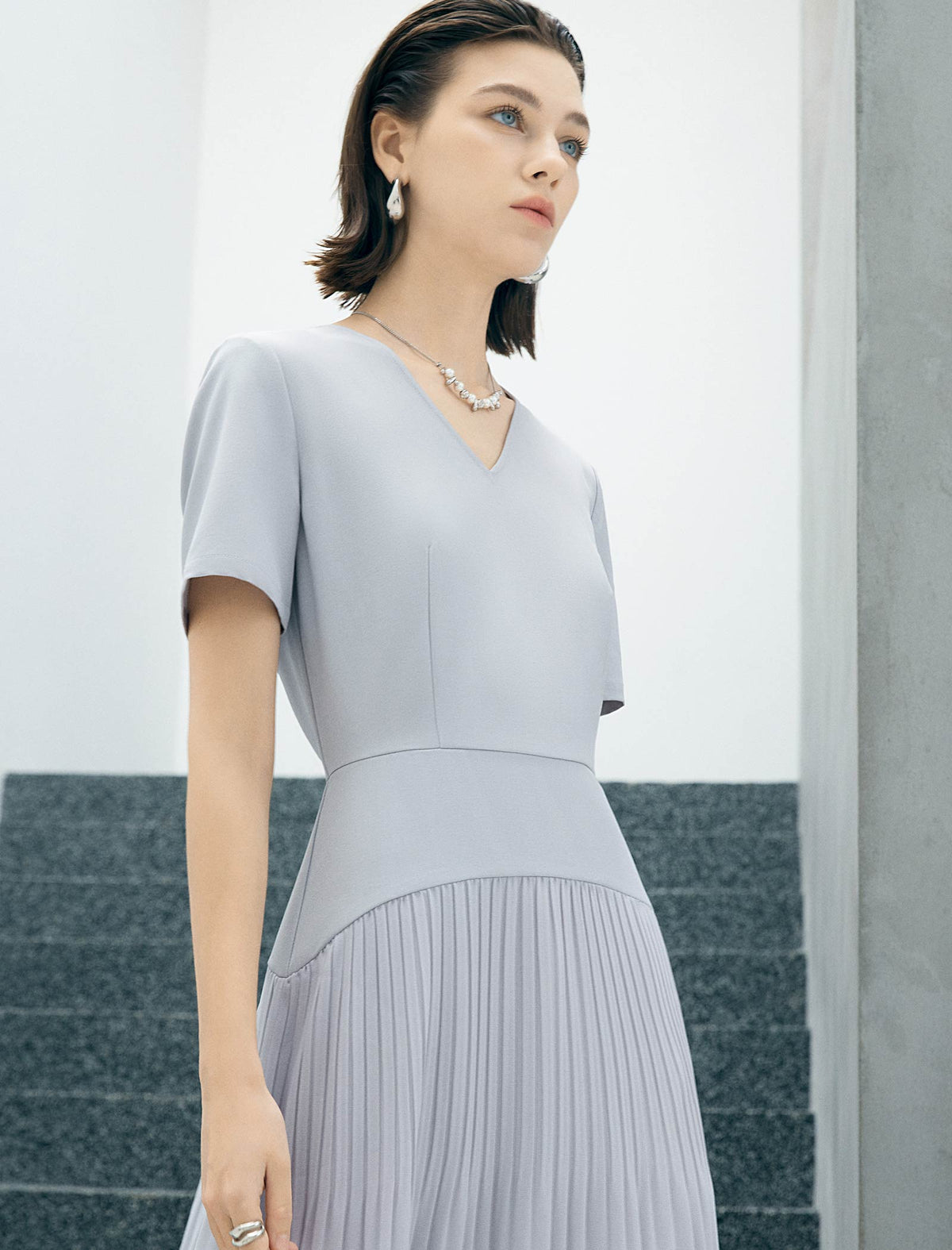 Light Gray Mixed Fabric Pleated Midi Dress