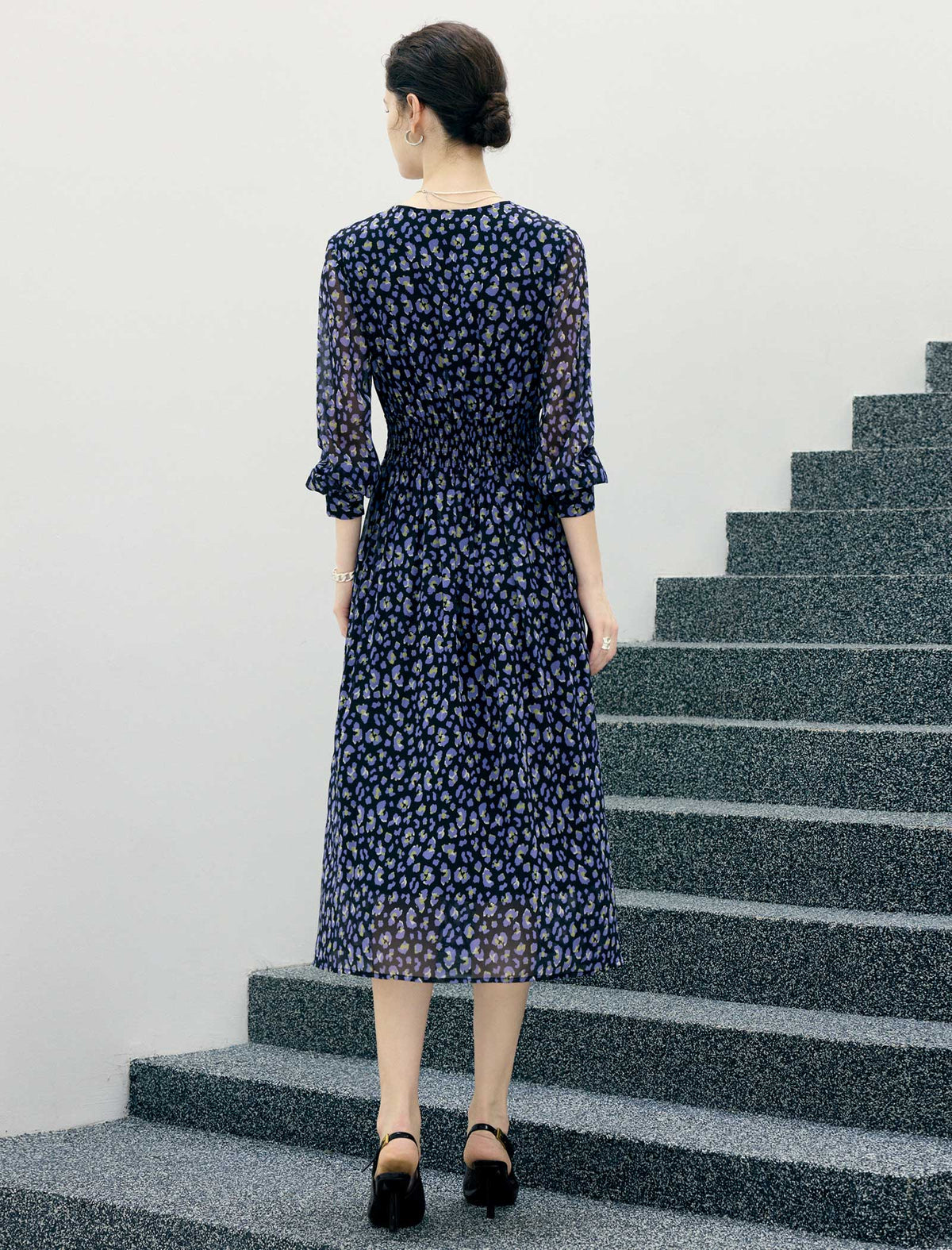 Floral Print V-Neck Long Sleeve Midi Dress
