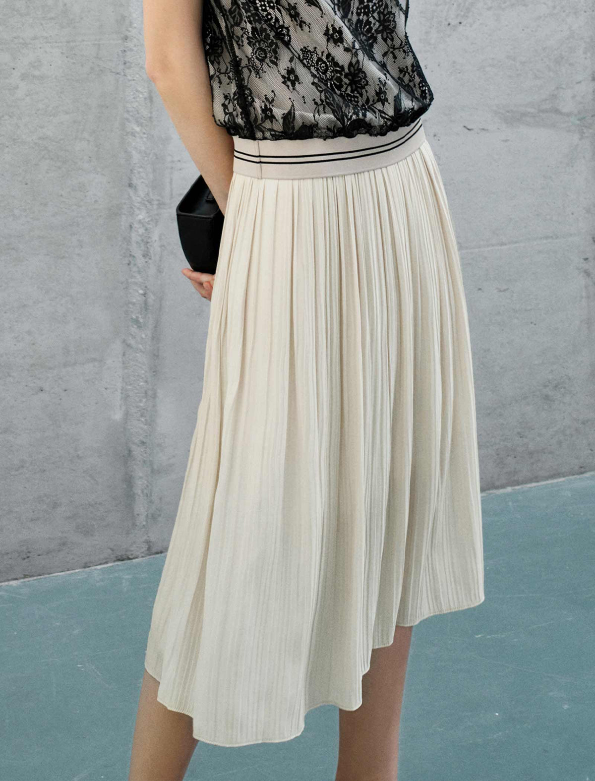 Minimal Pleated A-Line Skirt