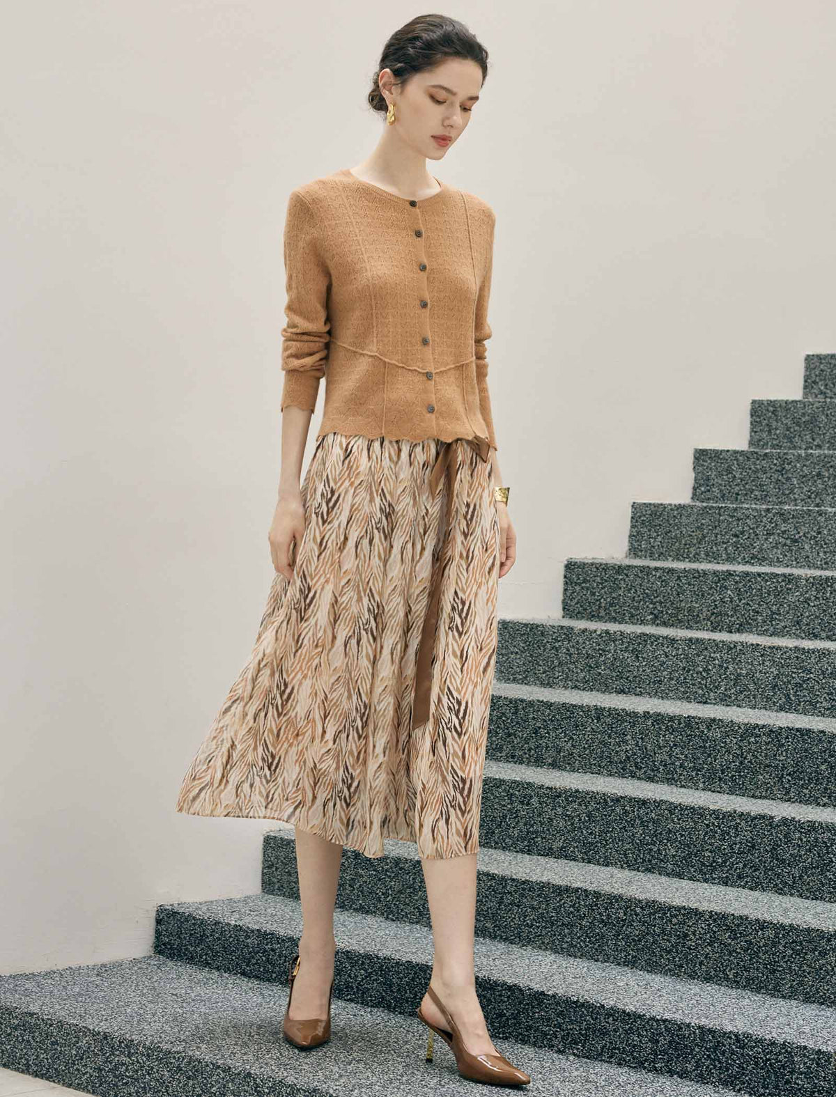 100% Wool Round Neck Button Long Sleeve Cardigan