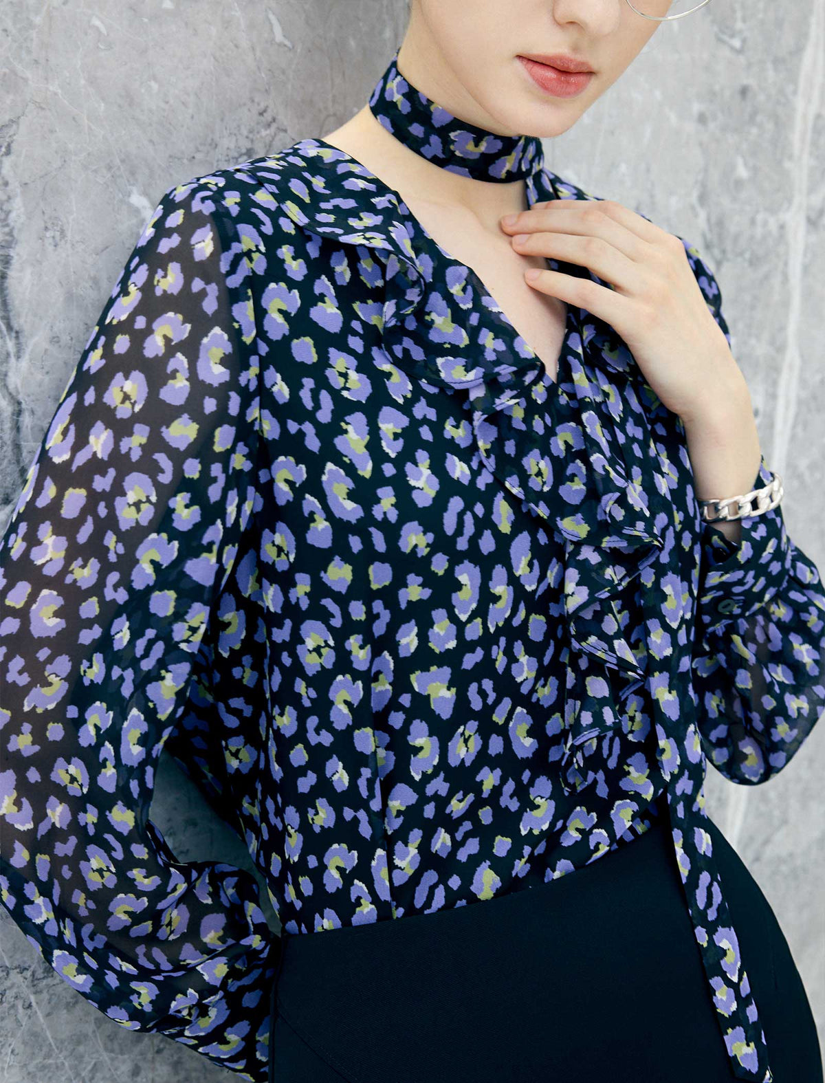 Floral Ruffle V Neck Tie Chiffon Blouse