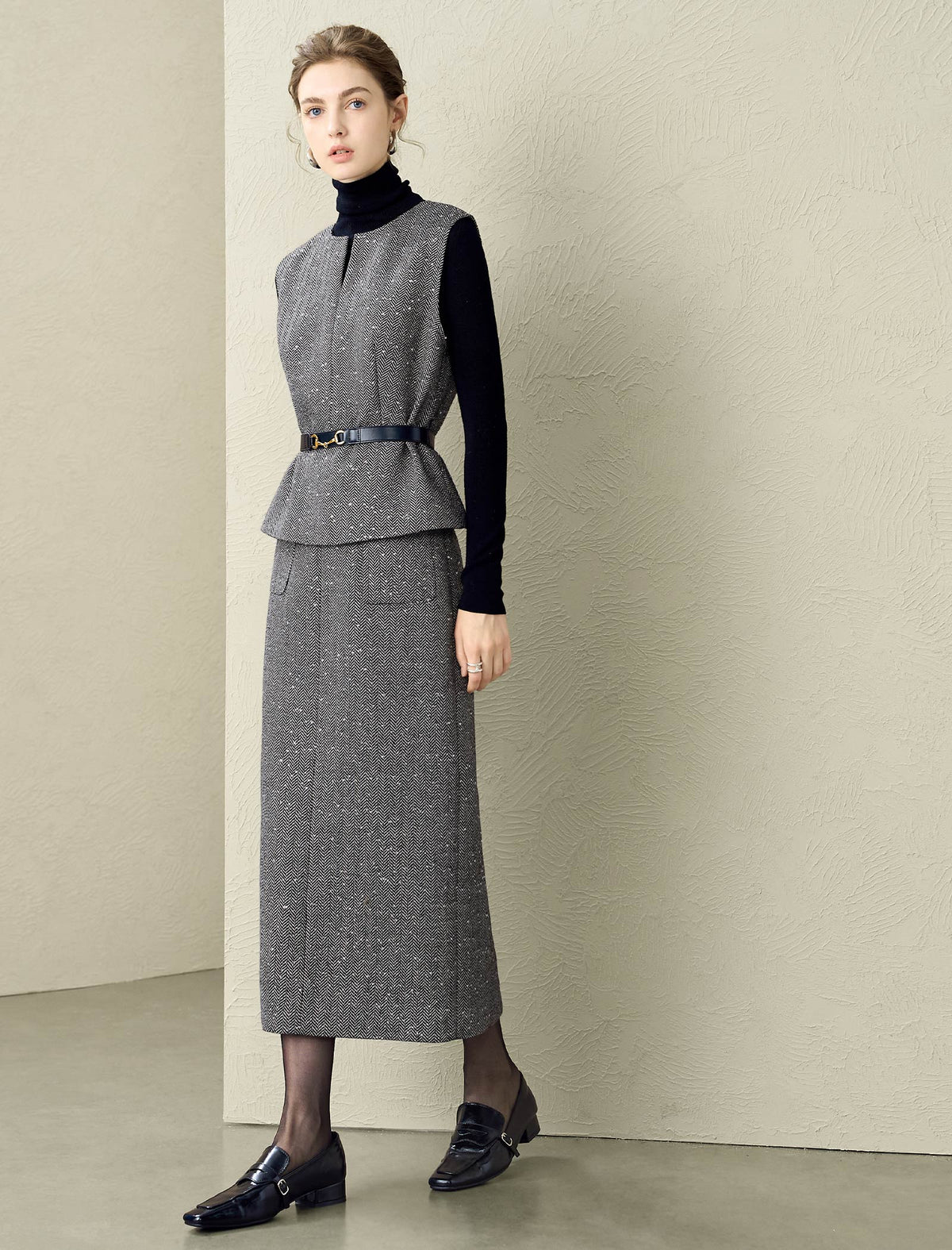 Gray Herringbone Wool-Blend Tweed Midi Skirt
