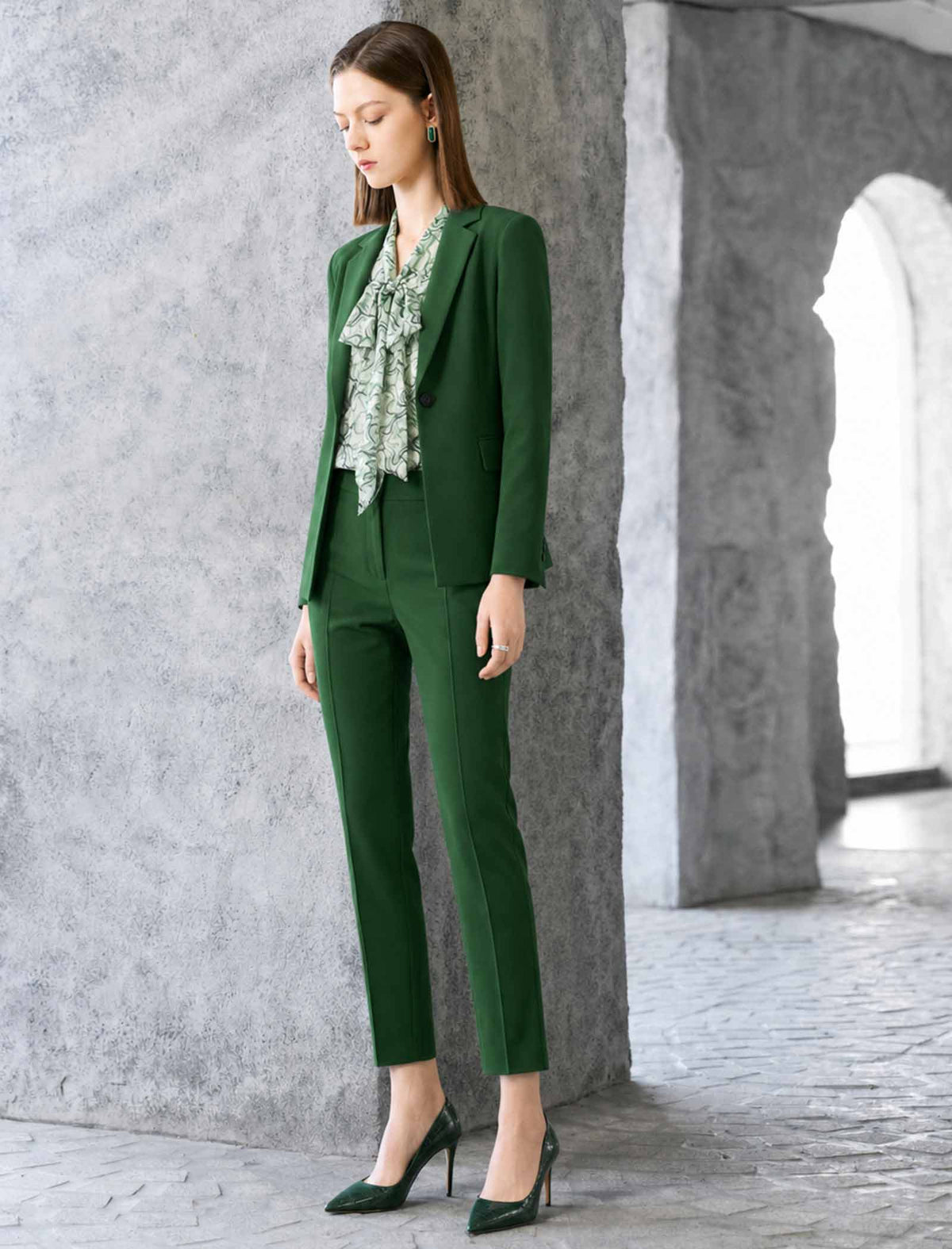 High-Waisted Tailored Tapered Pants