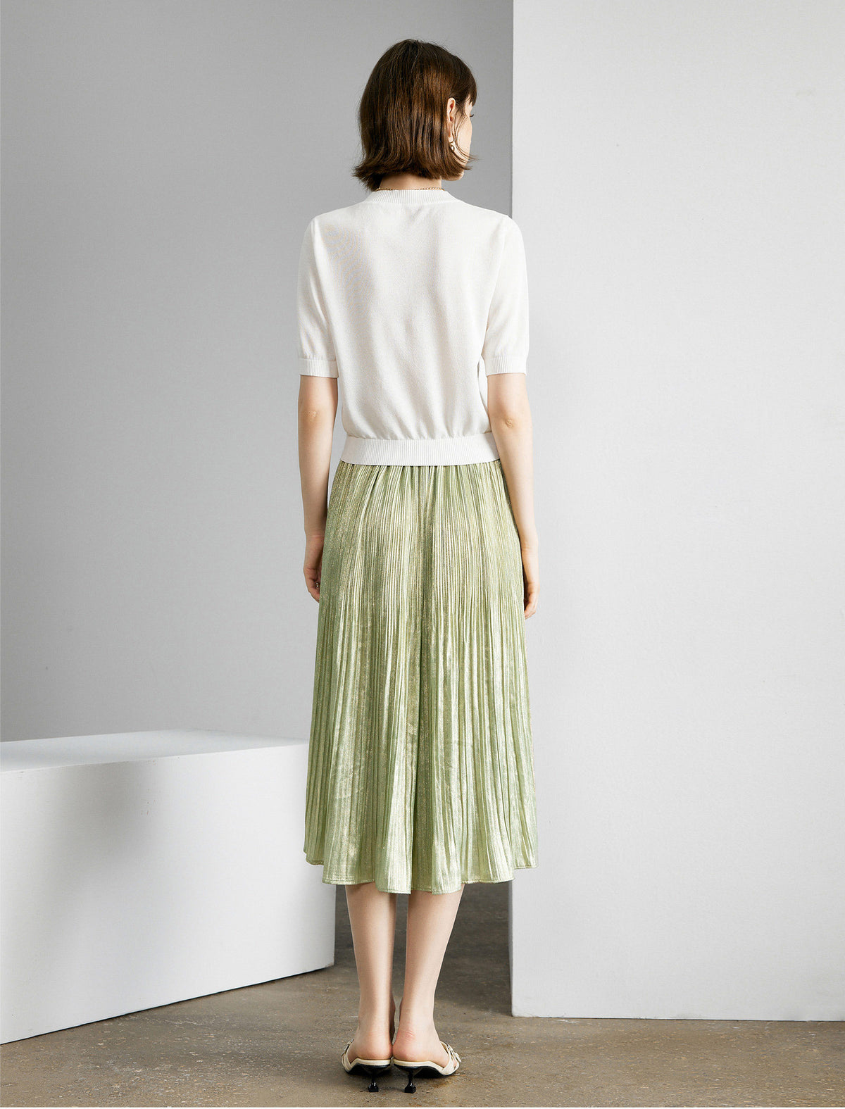 Solid Color Pleated Midi Skirt