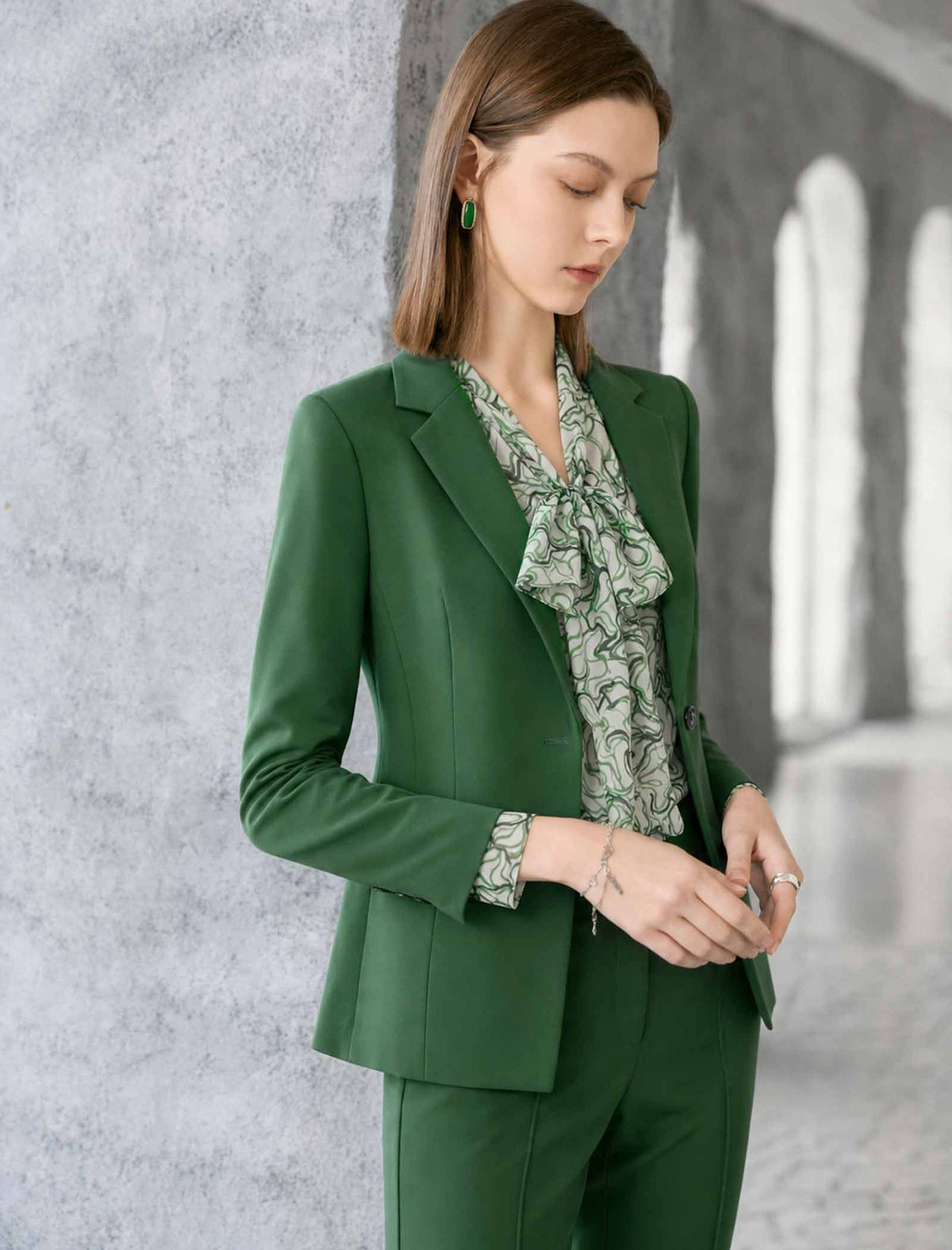 Single-Breasted Tailored Blazer