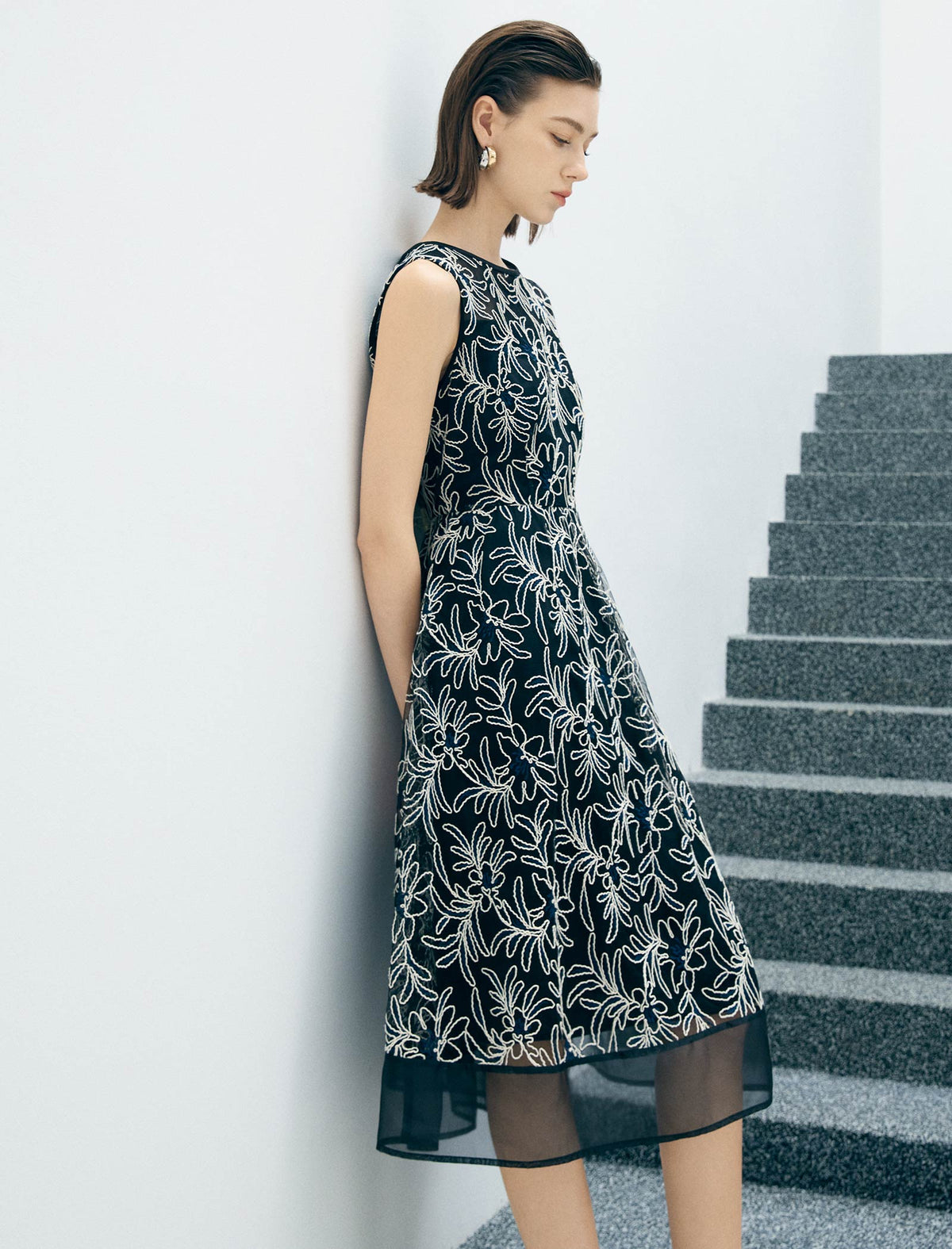 Sleeveless Floral Embroidered Mesh Midi Dress