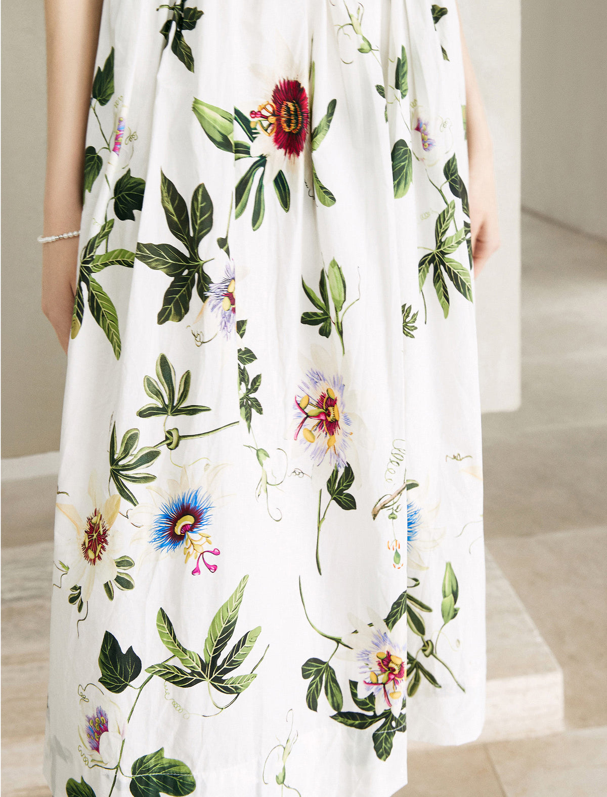 Round Neck Short Sleeve Floral Print Midi Dress