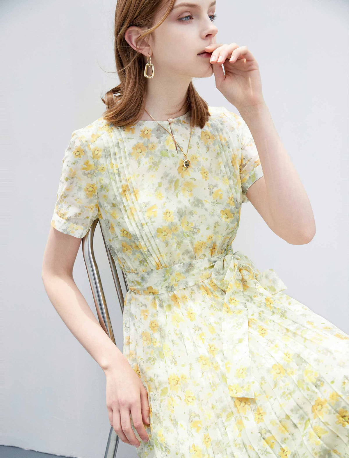 Floral Chiffon Waist-Cinched Pleated Dress