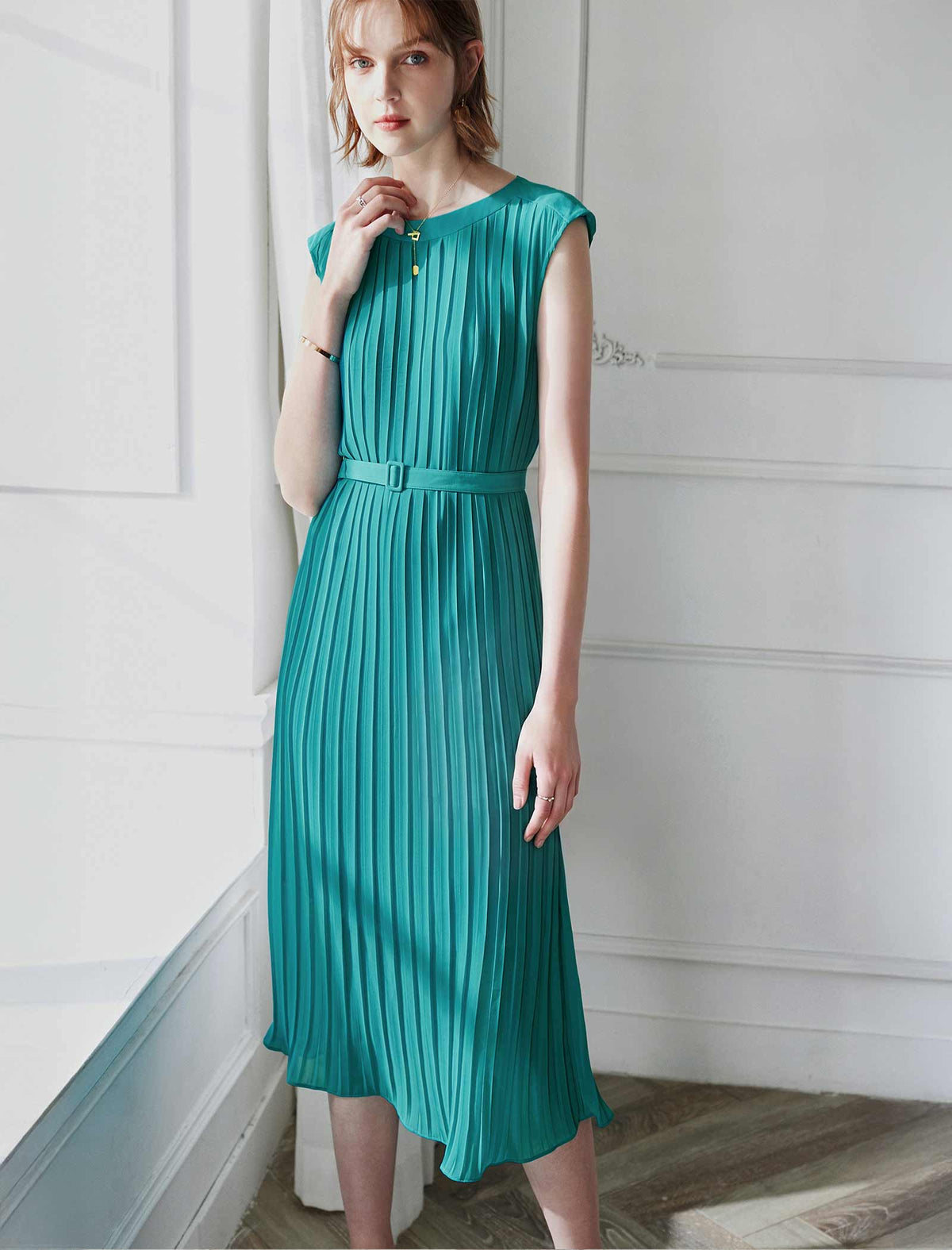 Pleated Sleeveless Midi Dress