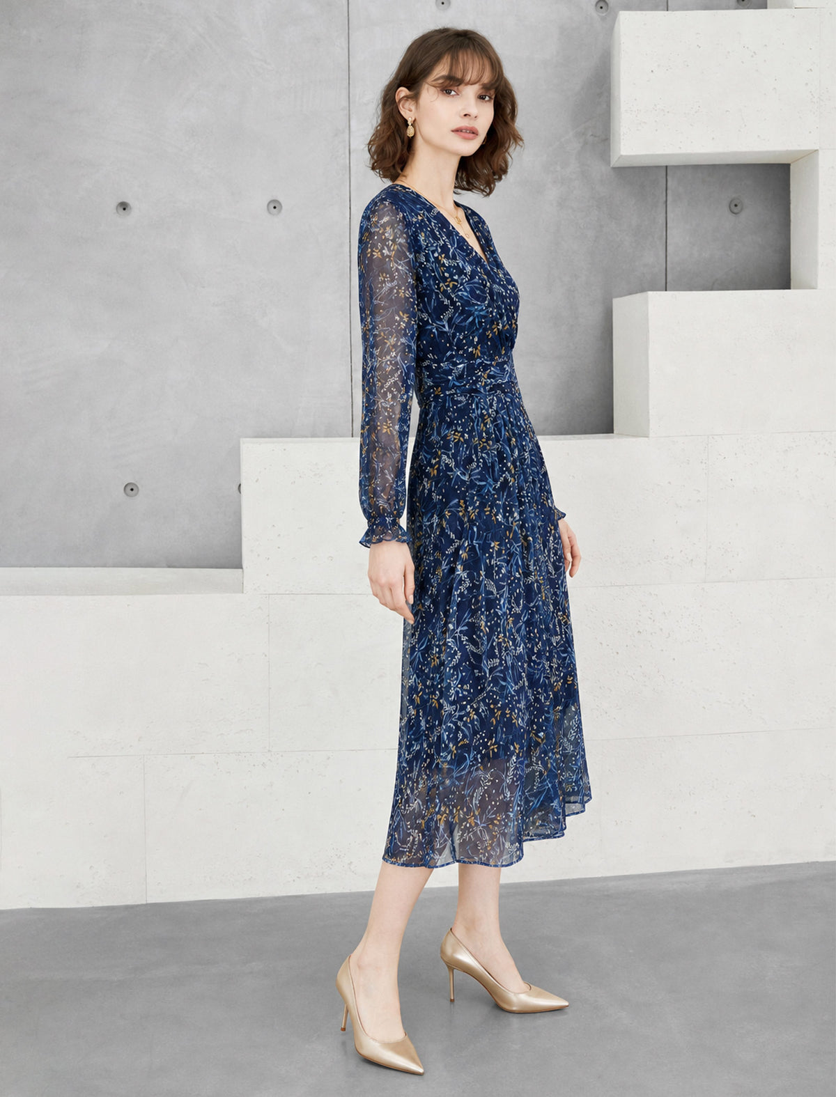 V-Neck Floral Print Long Sleeve Midi Dress