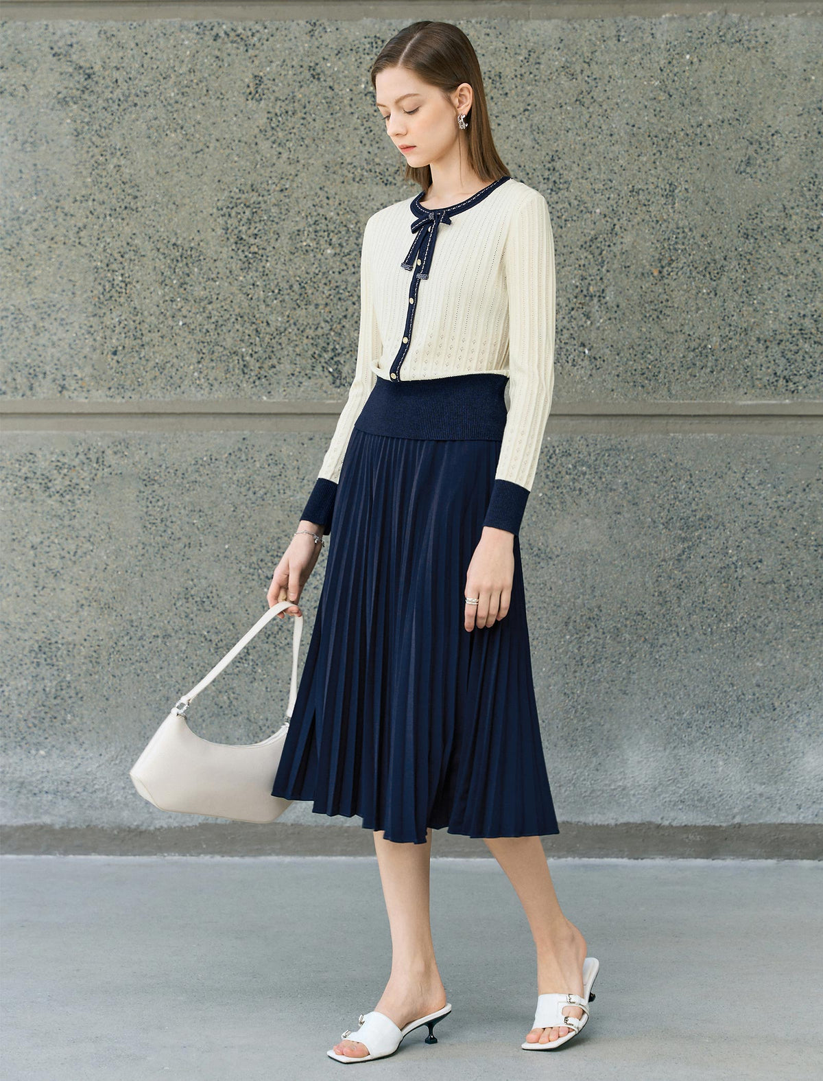 Contrast Bow Detail Knit Cardigan