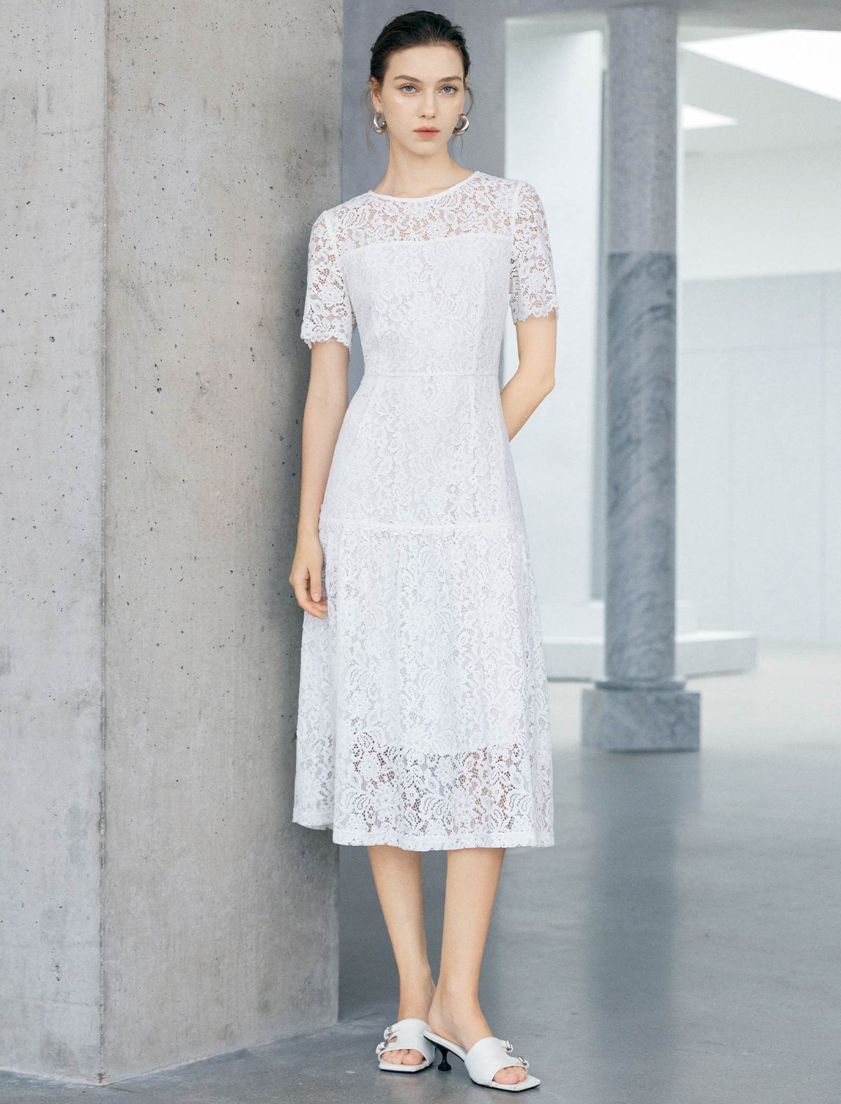 Floral Lace Short Sleeve Ruffle Hem Midi Dress