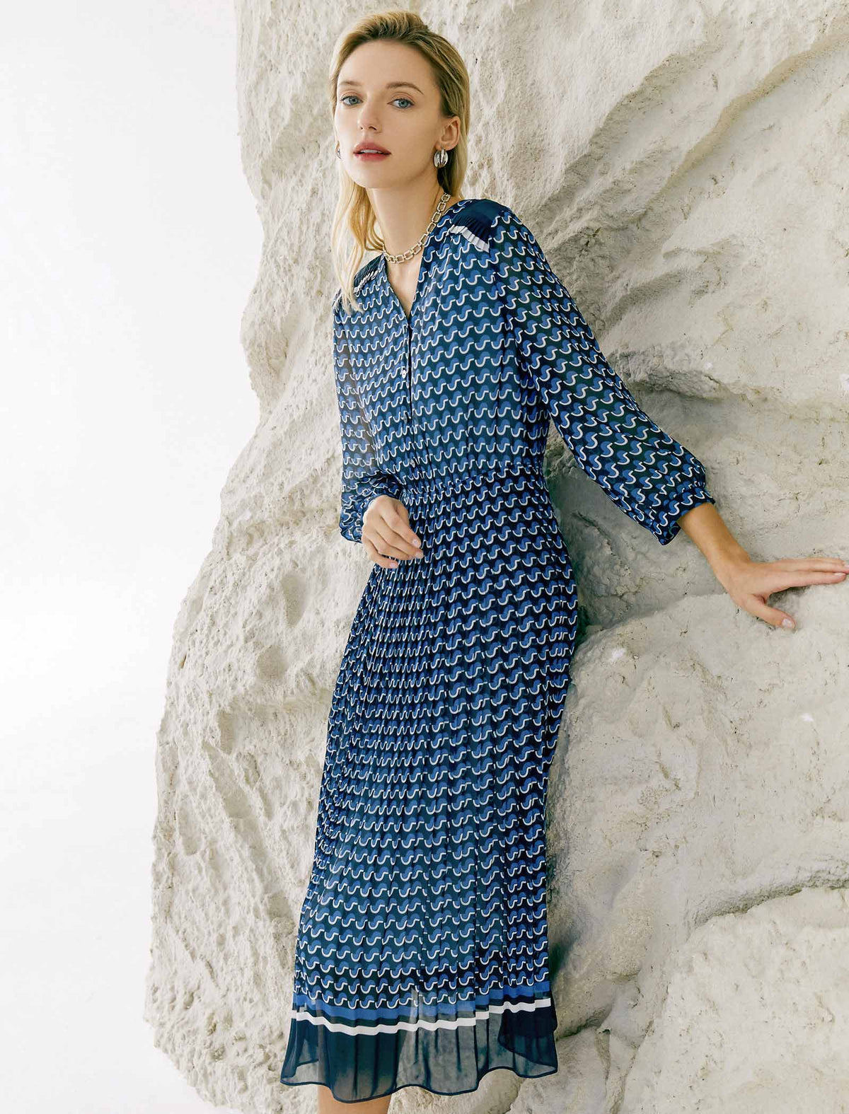 Blue Wave Print Pleated Dress