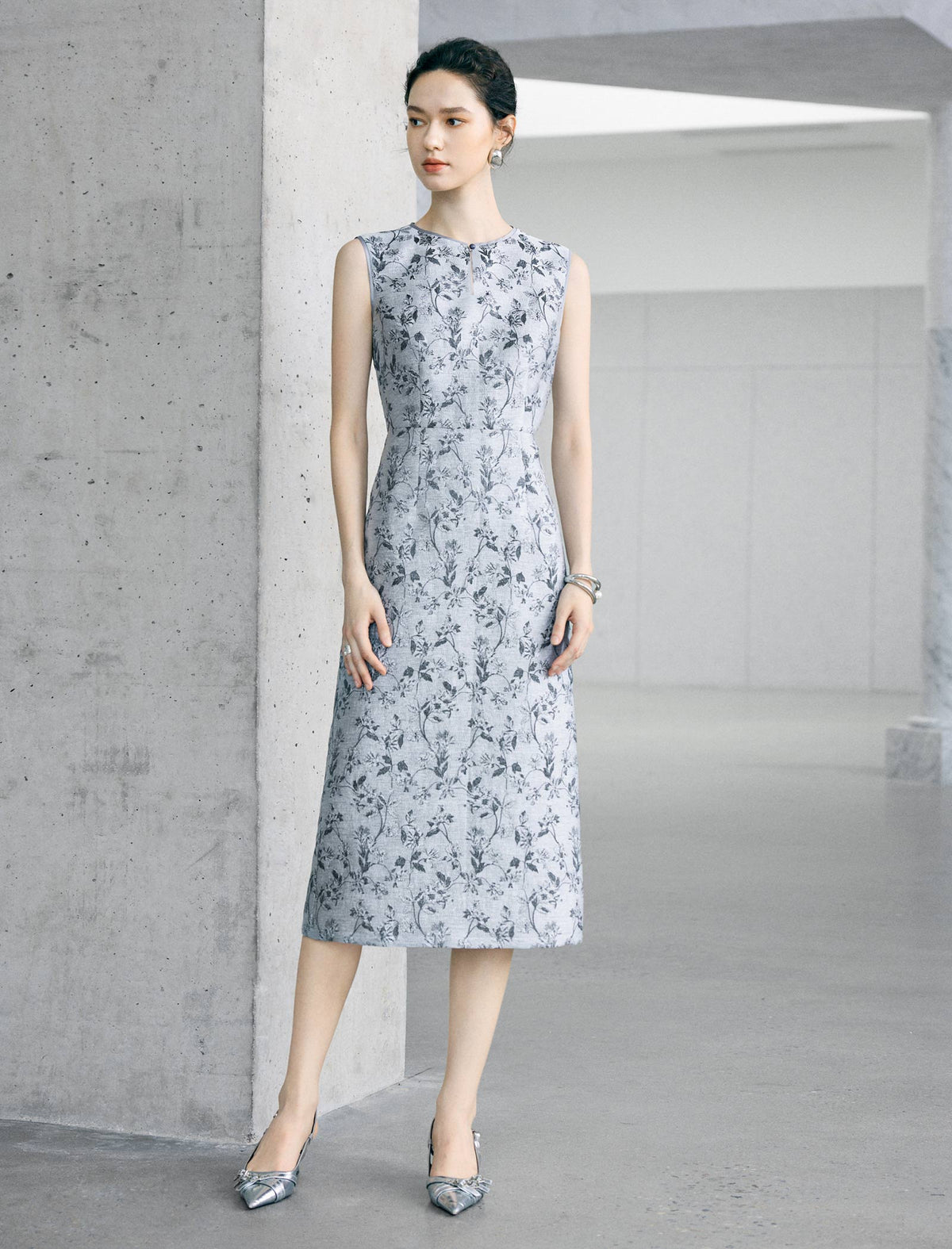 Ink-Wash Floral Sleeveless Midi Dress
