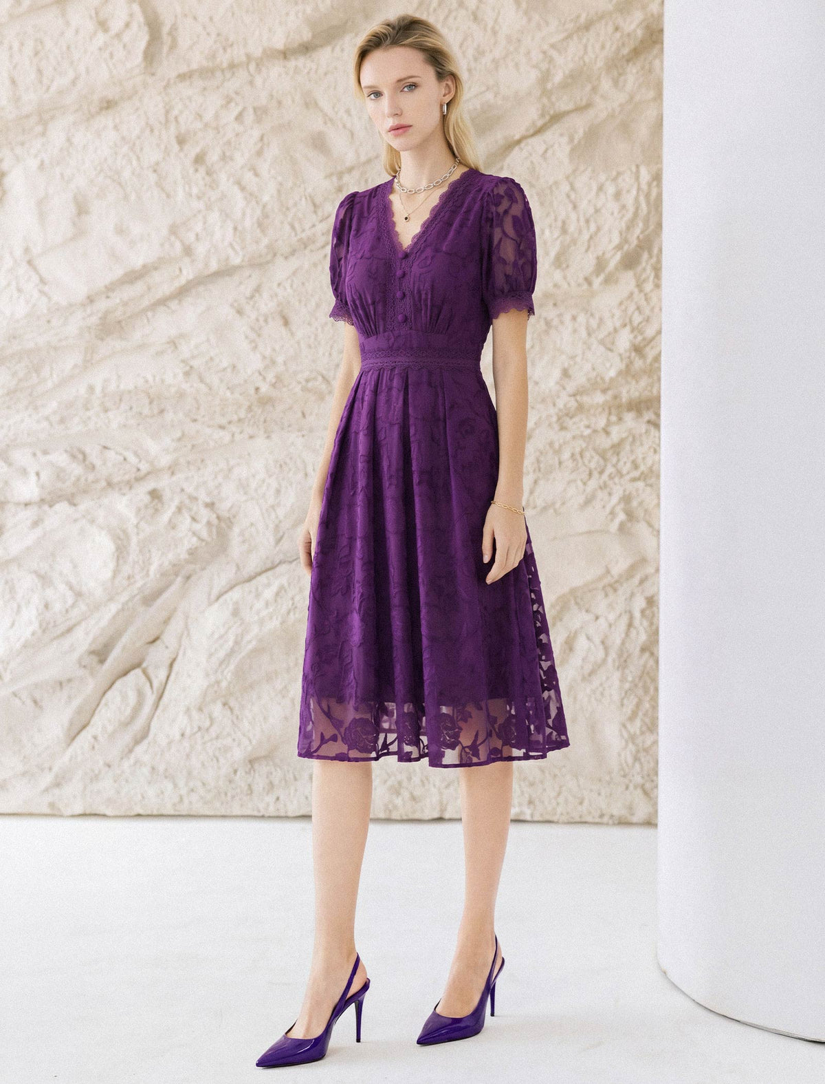 V-Neck Waist-Cinched Short Sleeve Dress