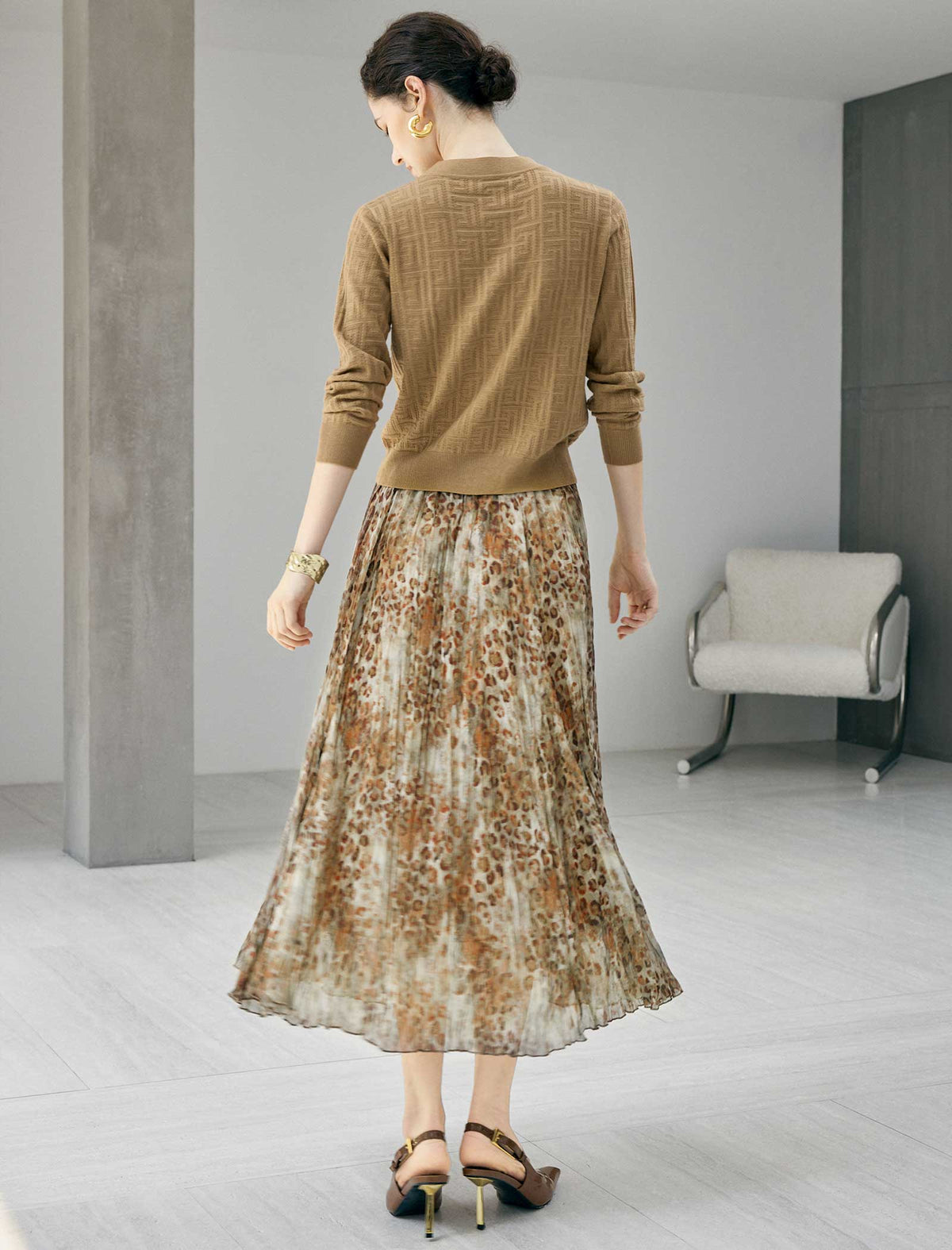 Abstract Print Pleated A-Line Midi Skirt