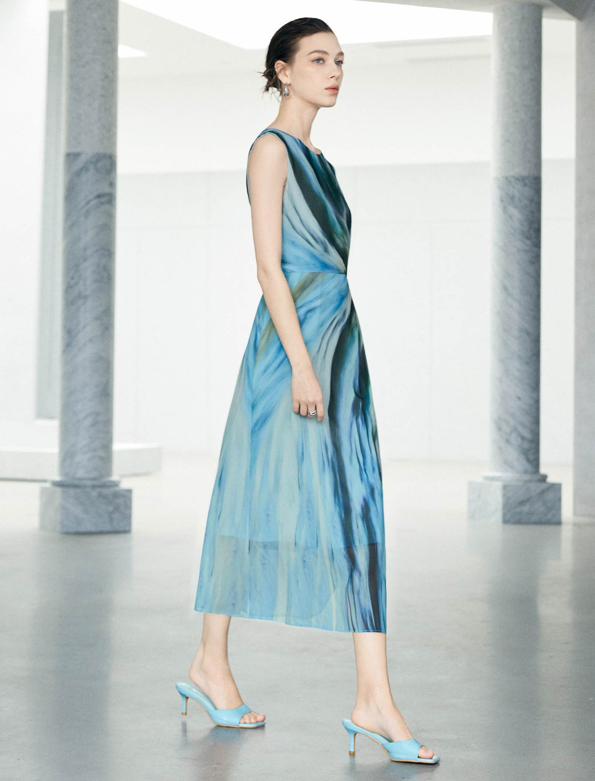 Watercolor Blue Twist Waist Sleeveless Midi Dress