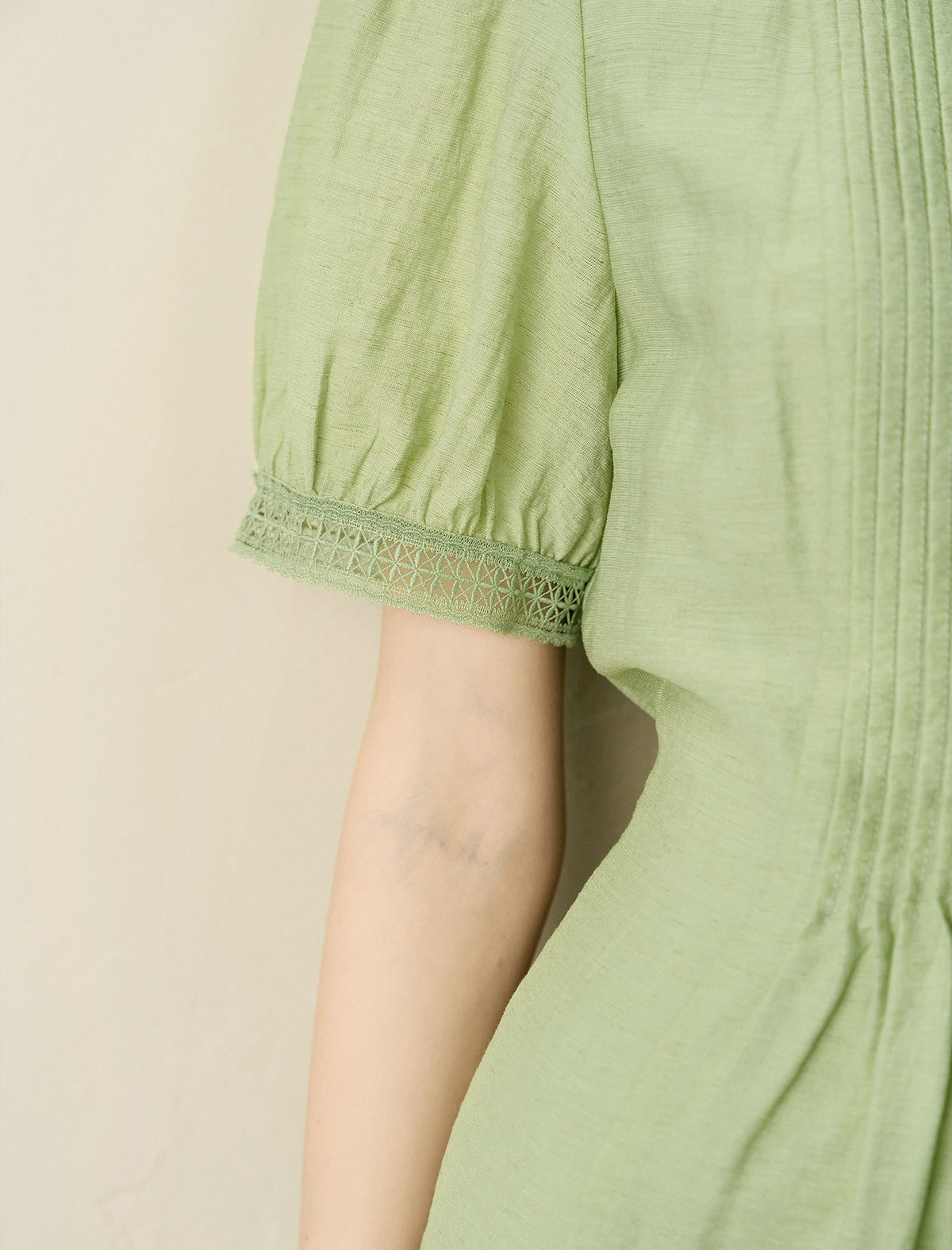 Puff Sleeve Pintuck Midi Dress with Lace Trim