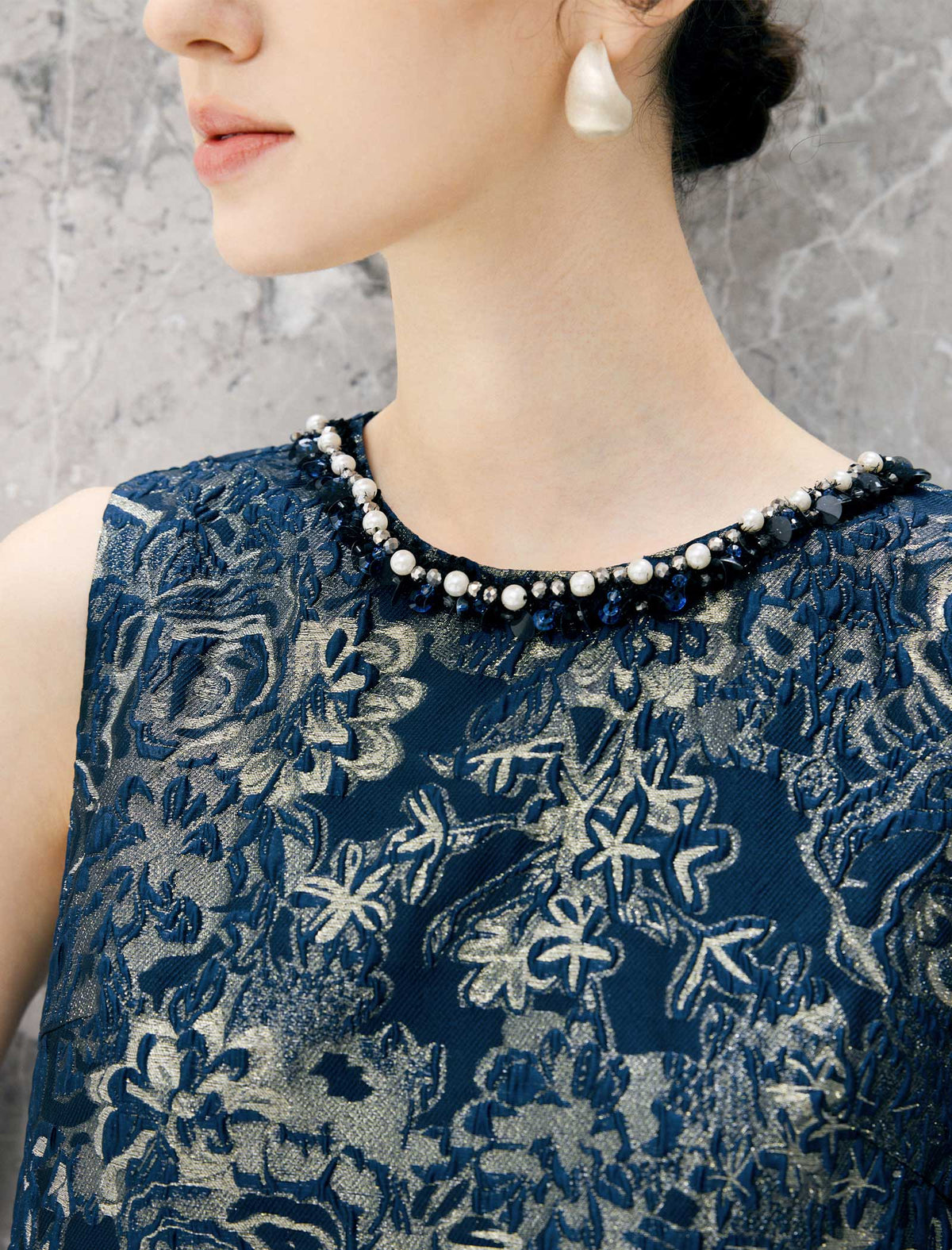 Floral Sleeveless Scalloped Flounce-Hem Dress