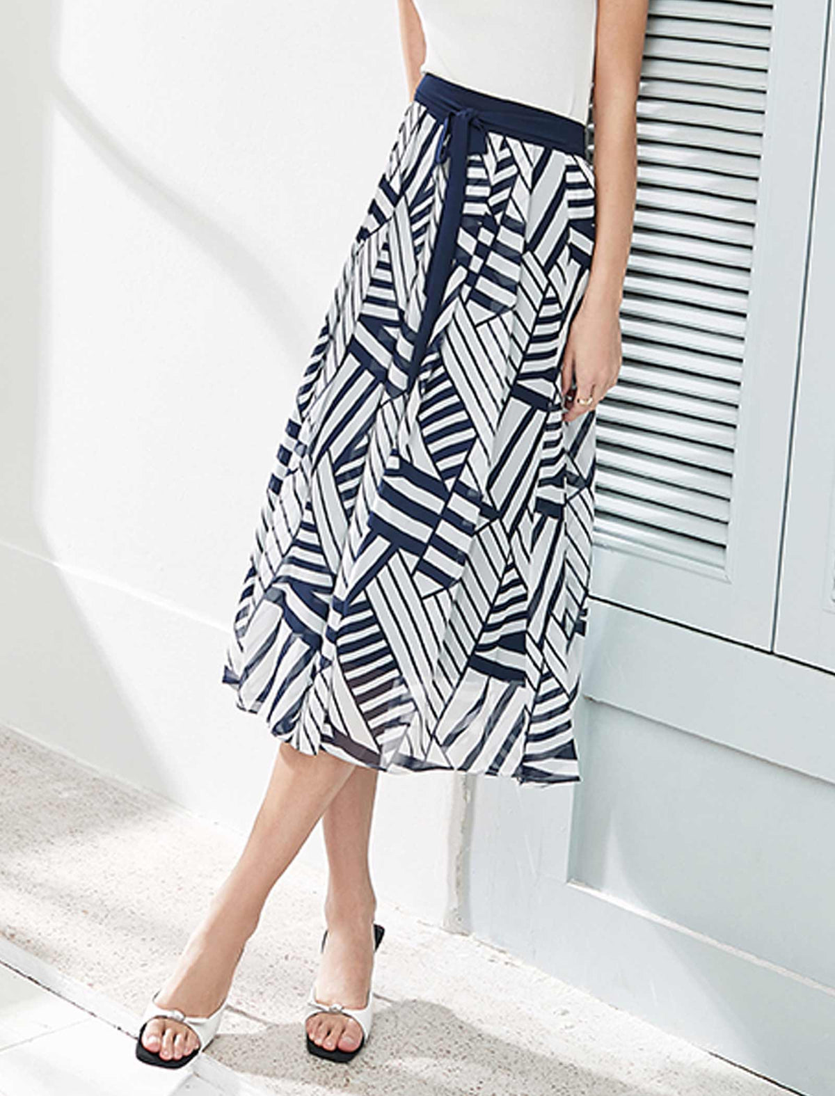 Geometric Print Self-Tie Midi Skirt