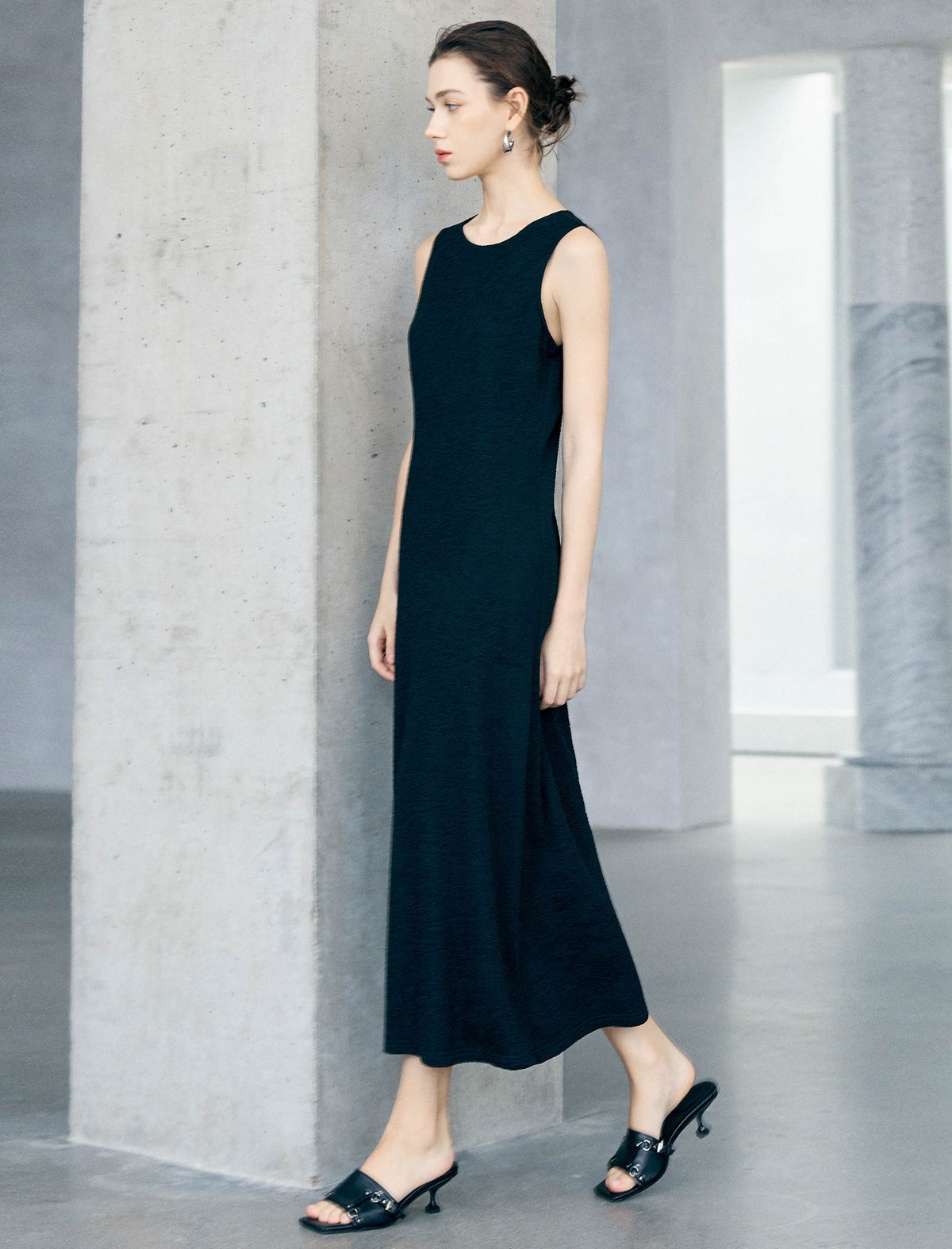 Solid Black Textured Sleeveless Midi Tank Dress