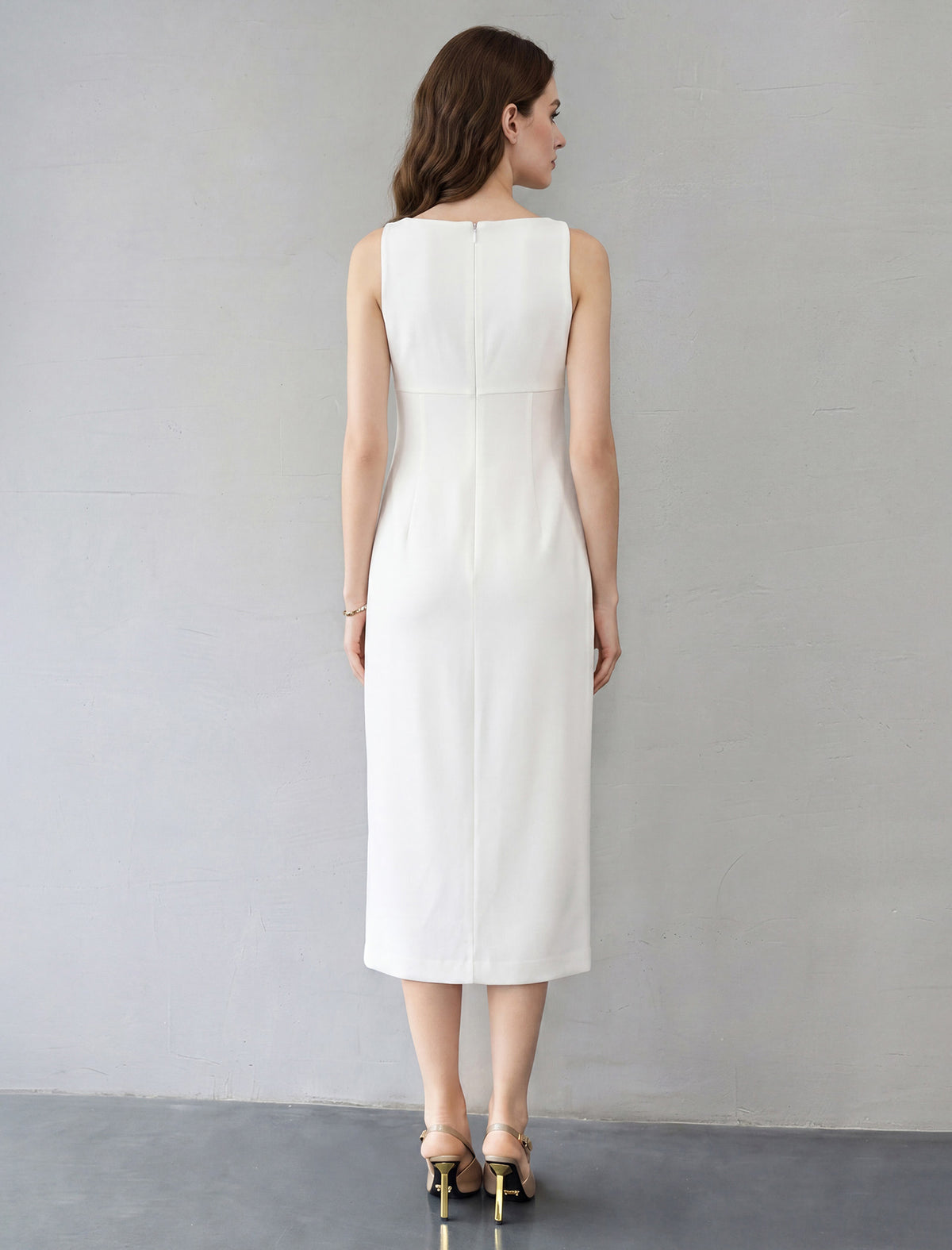 Exquisite Sleeveless Evening Gown