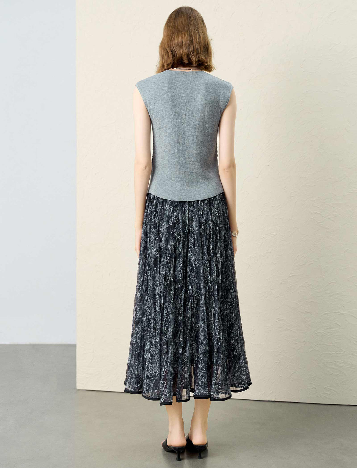 Black Paisley Print Pleated Maxi Skirt