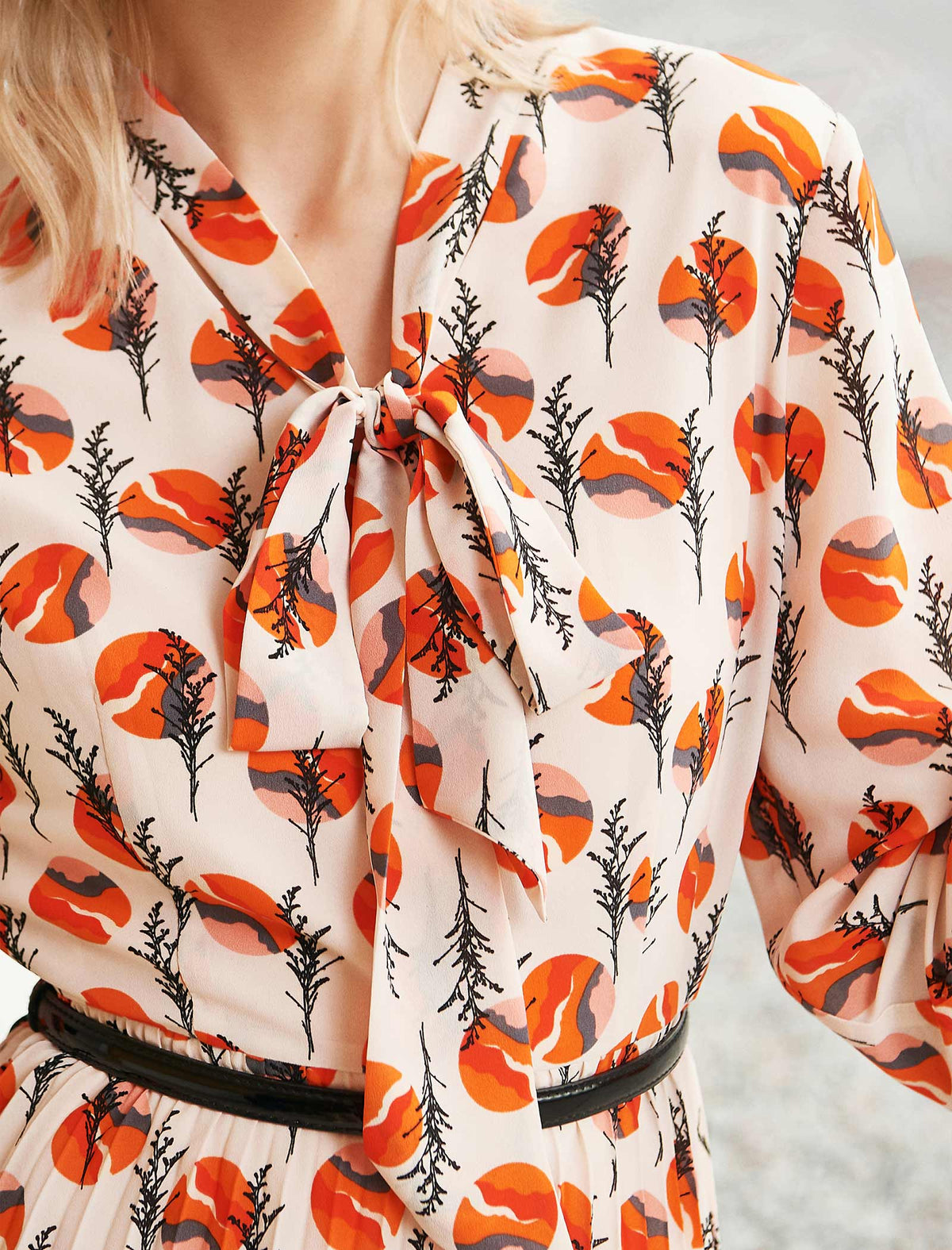 Floral Print Tie Neck Pleated Midi Dress