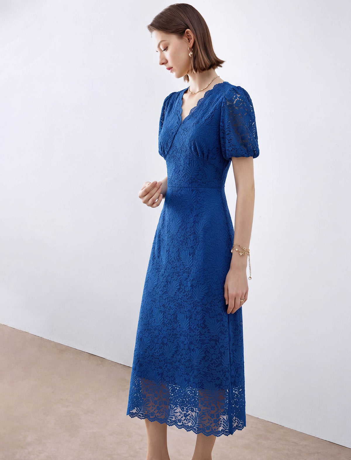 Lace Floral V-Neck Puff Sleeve Midi Dress