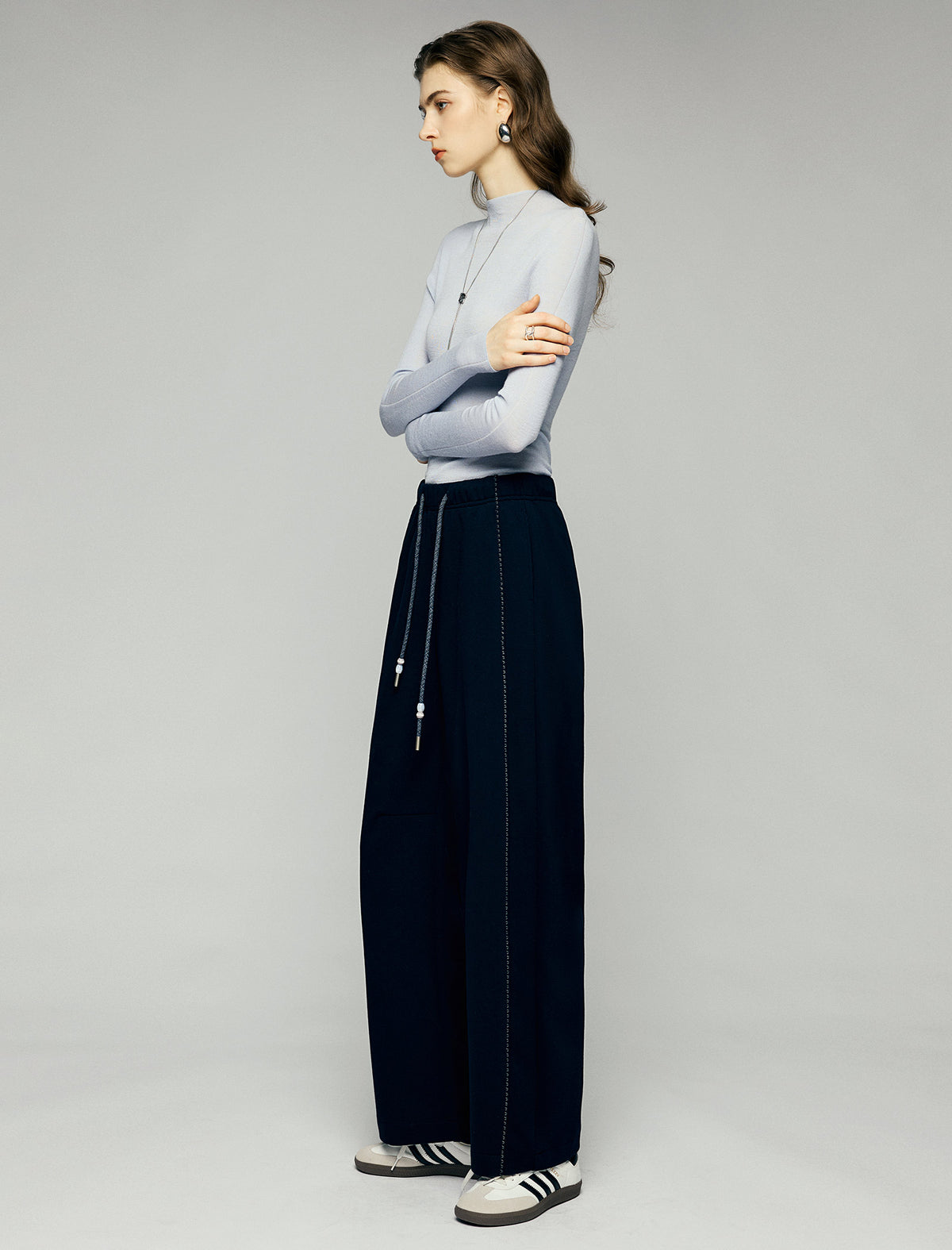 Contrast-Stitch Drawstring Wide-Leg Pants