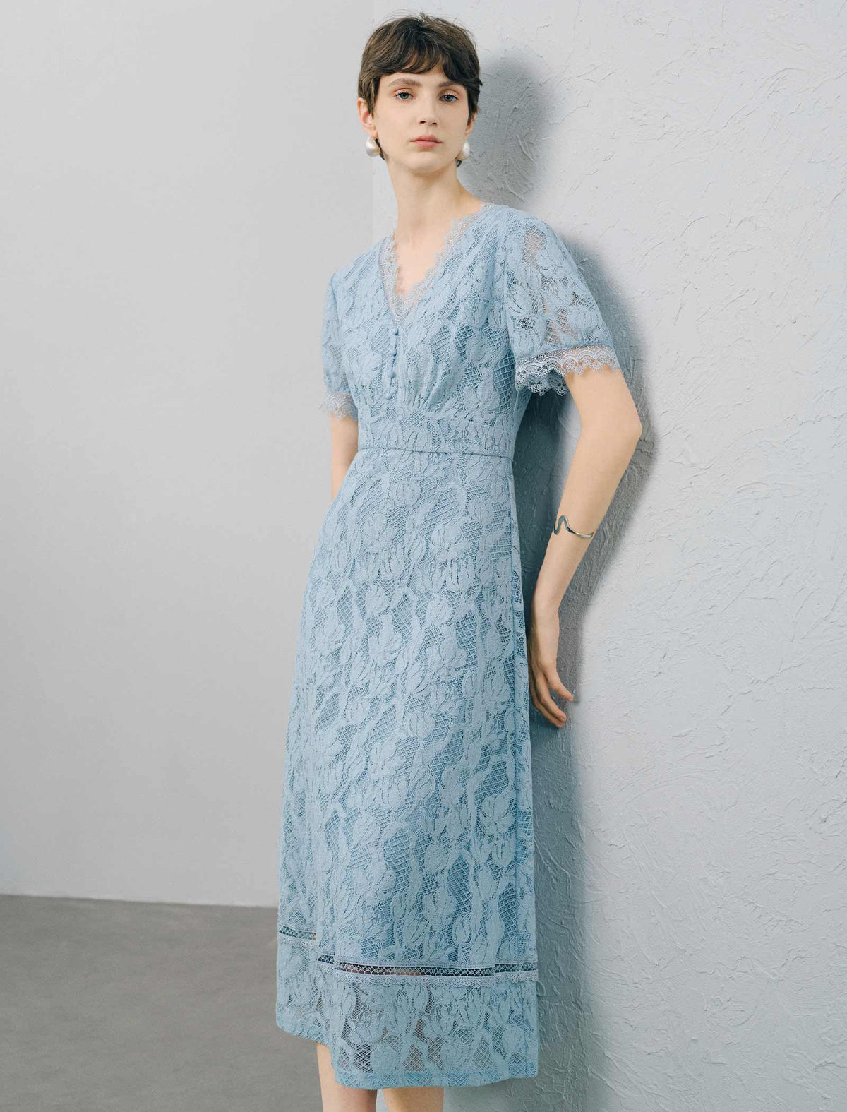 Blue Floral Lace V-Neck Midi Dress