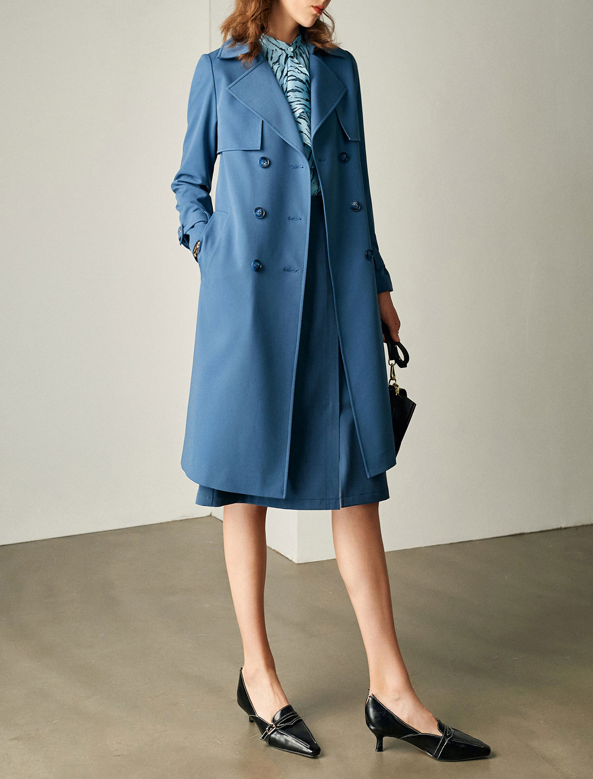 Front Slit Pocket Detail Midi Pencil Skirt