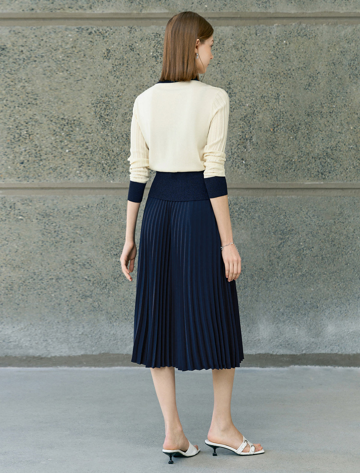 Contrast Bow Detail Knit Cardigan