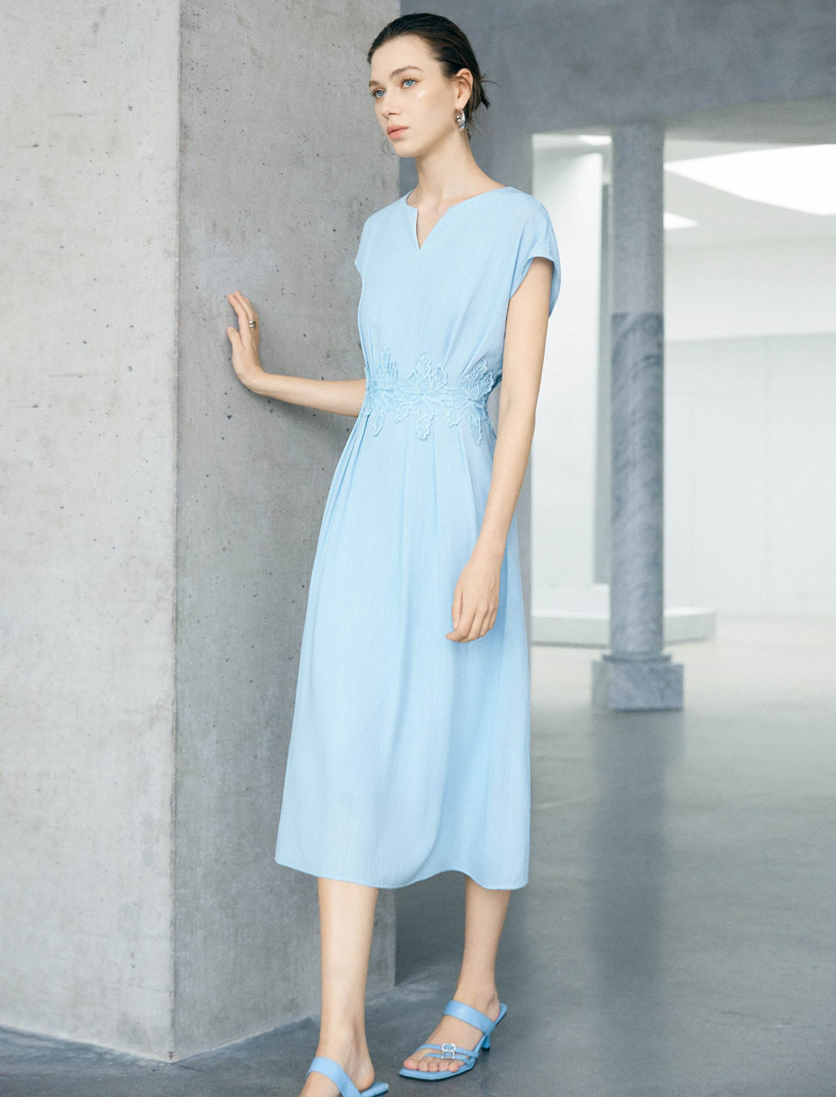 Light Blue Notched Neck Lace Waist Cap Sleeve Midi Dress