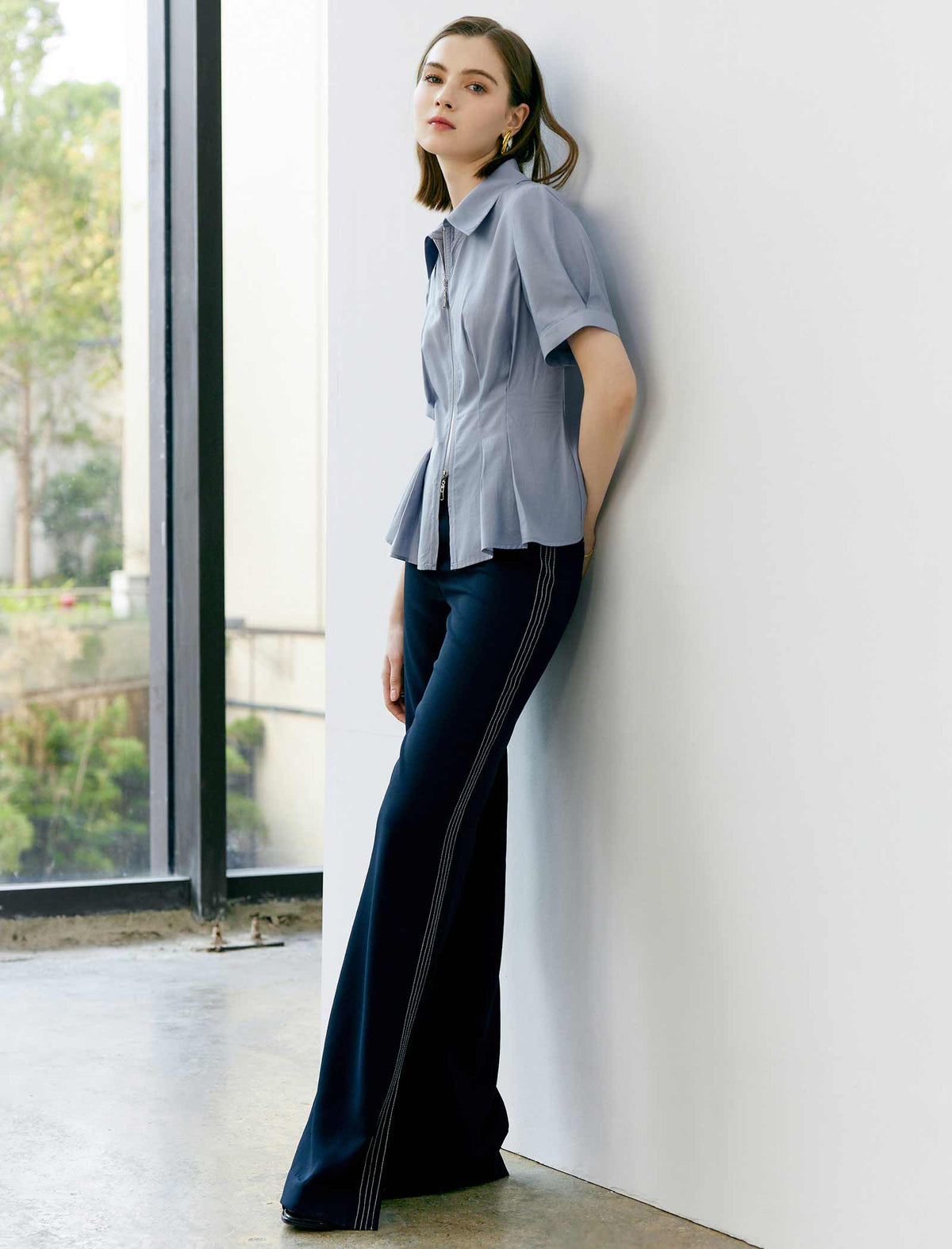 Zip Detail Waist-Cinched Fitted Shirt