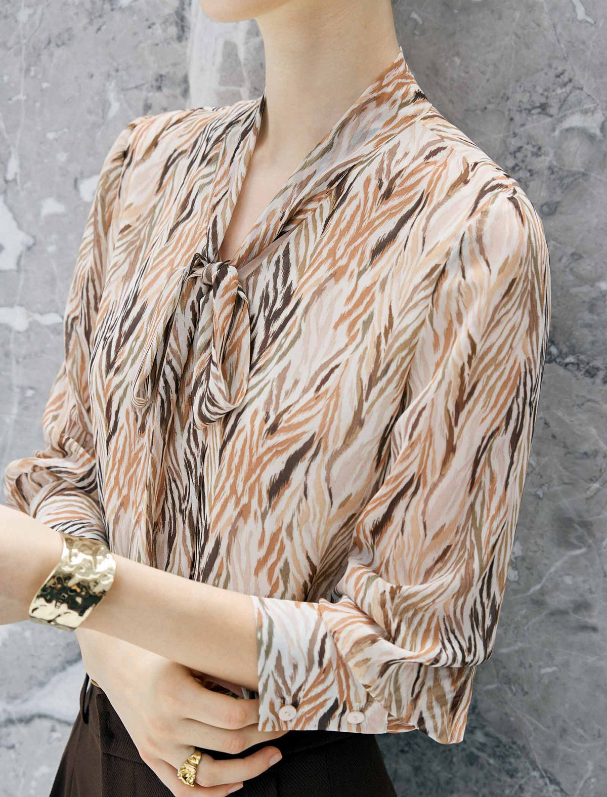 Floral Print Tie Neck Long Sleeve Blouse