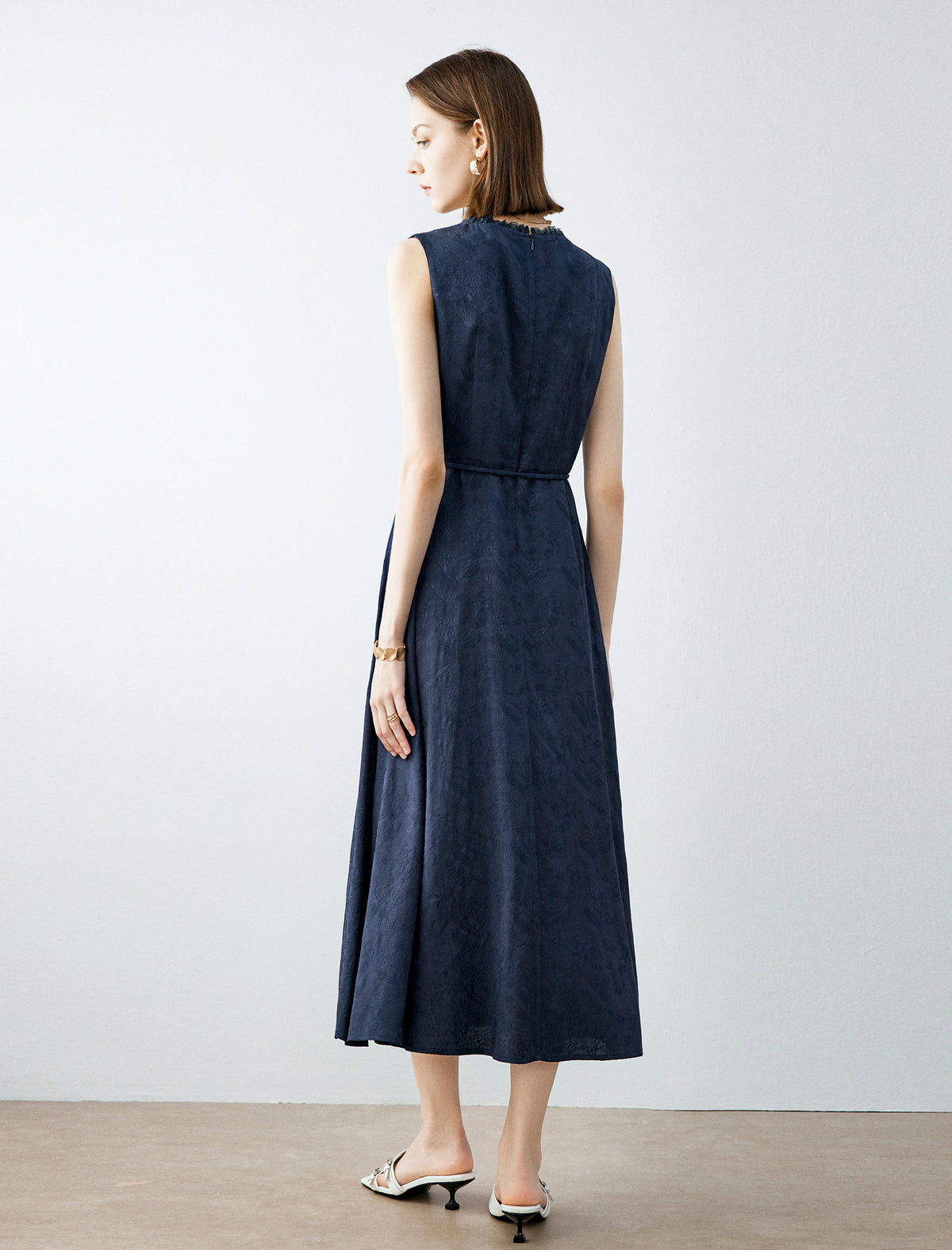 Floral Jacquard A-Line Sleeveless Midi Dress