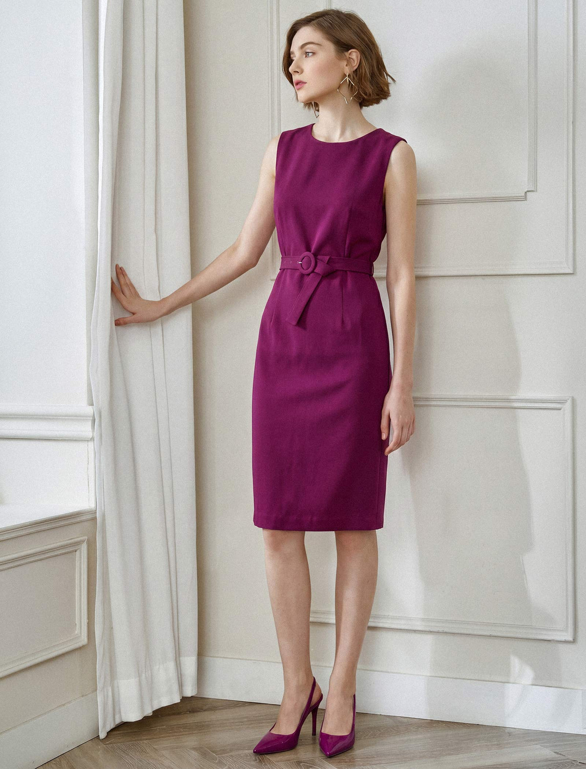 Solid Color Self-Belt Sleeveless Dress
