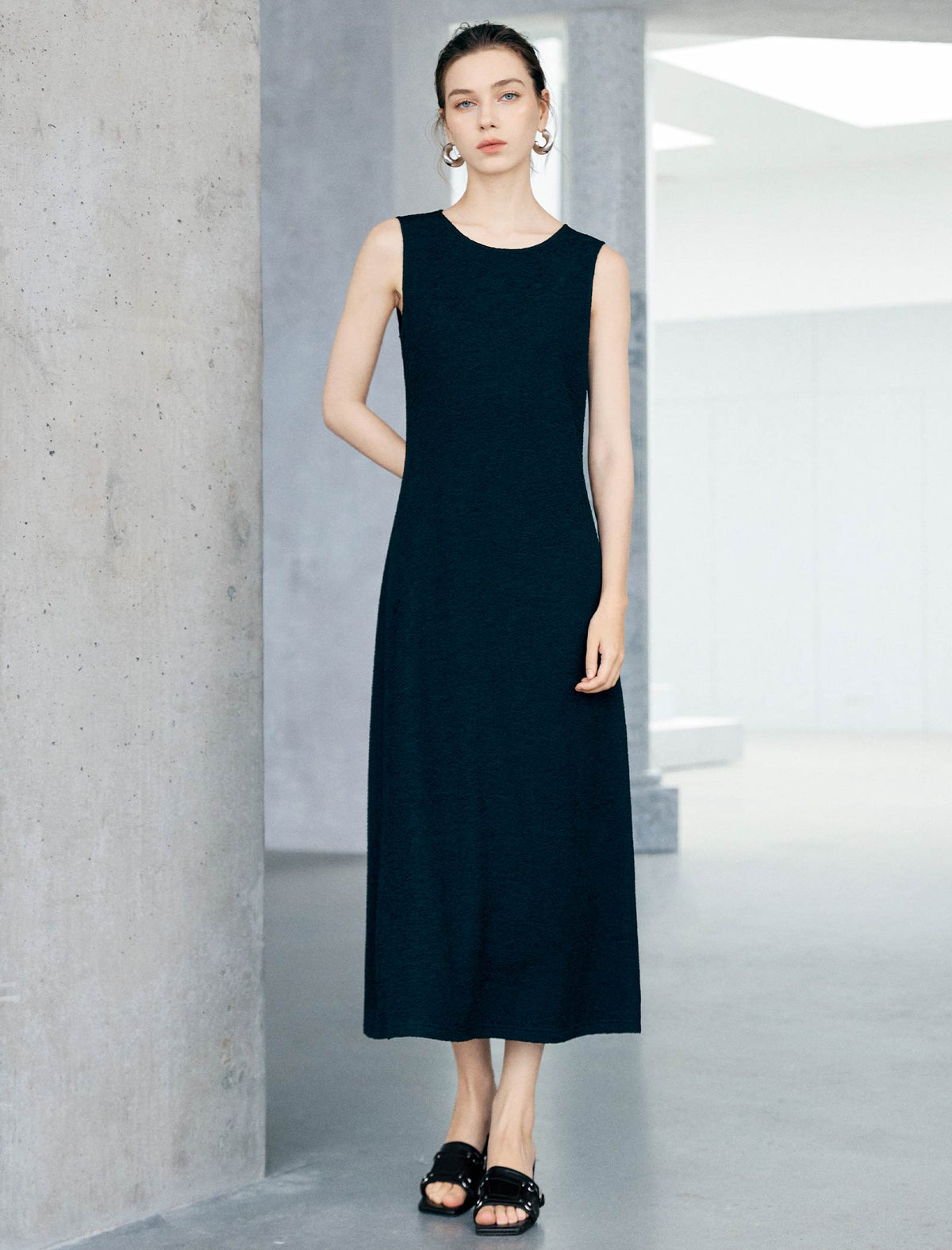Solid Black Textured Sleeveless Midi Tank Dress